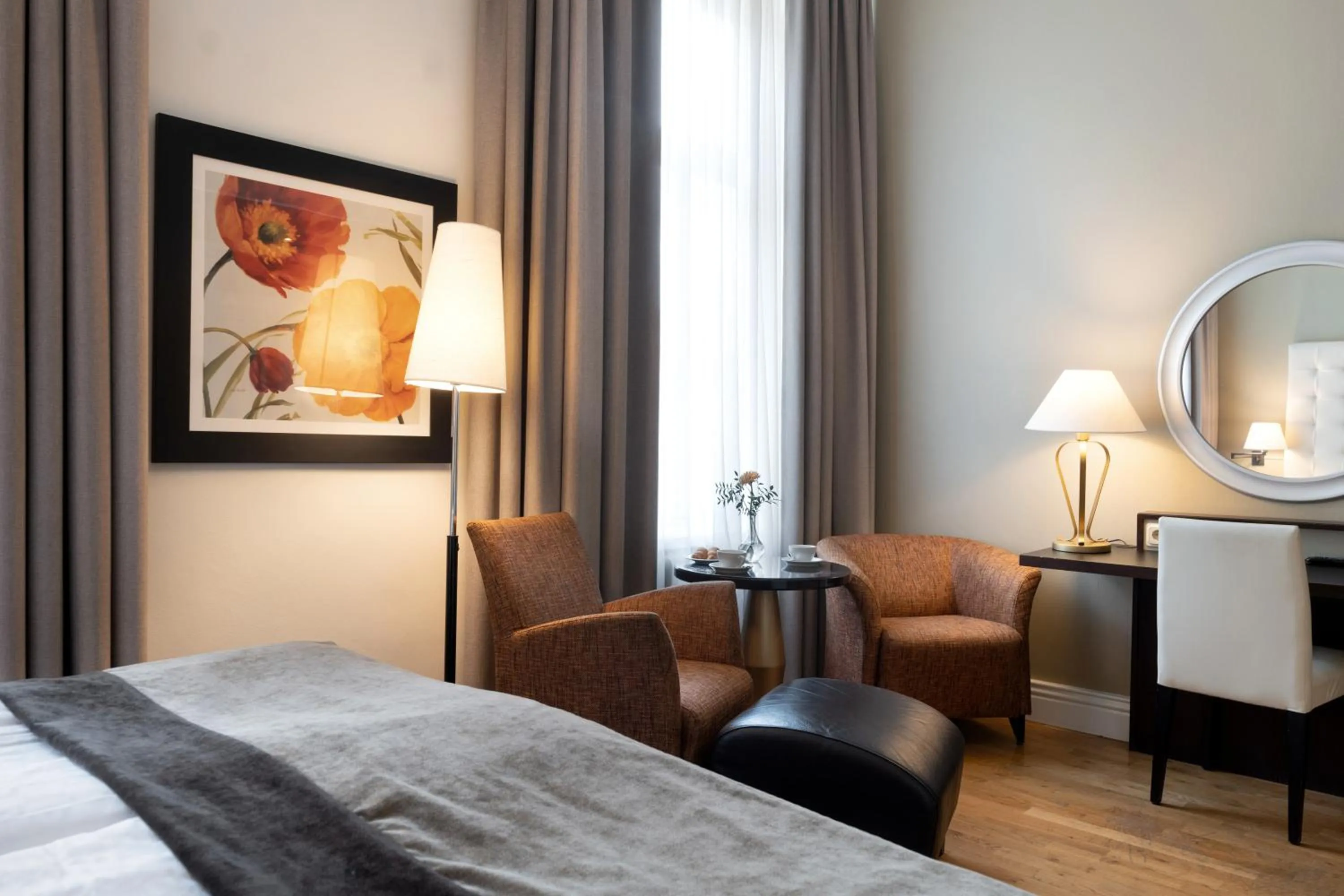 Bed in Elite Hotel Knaust