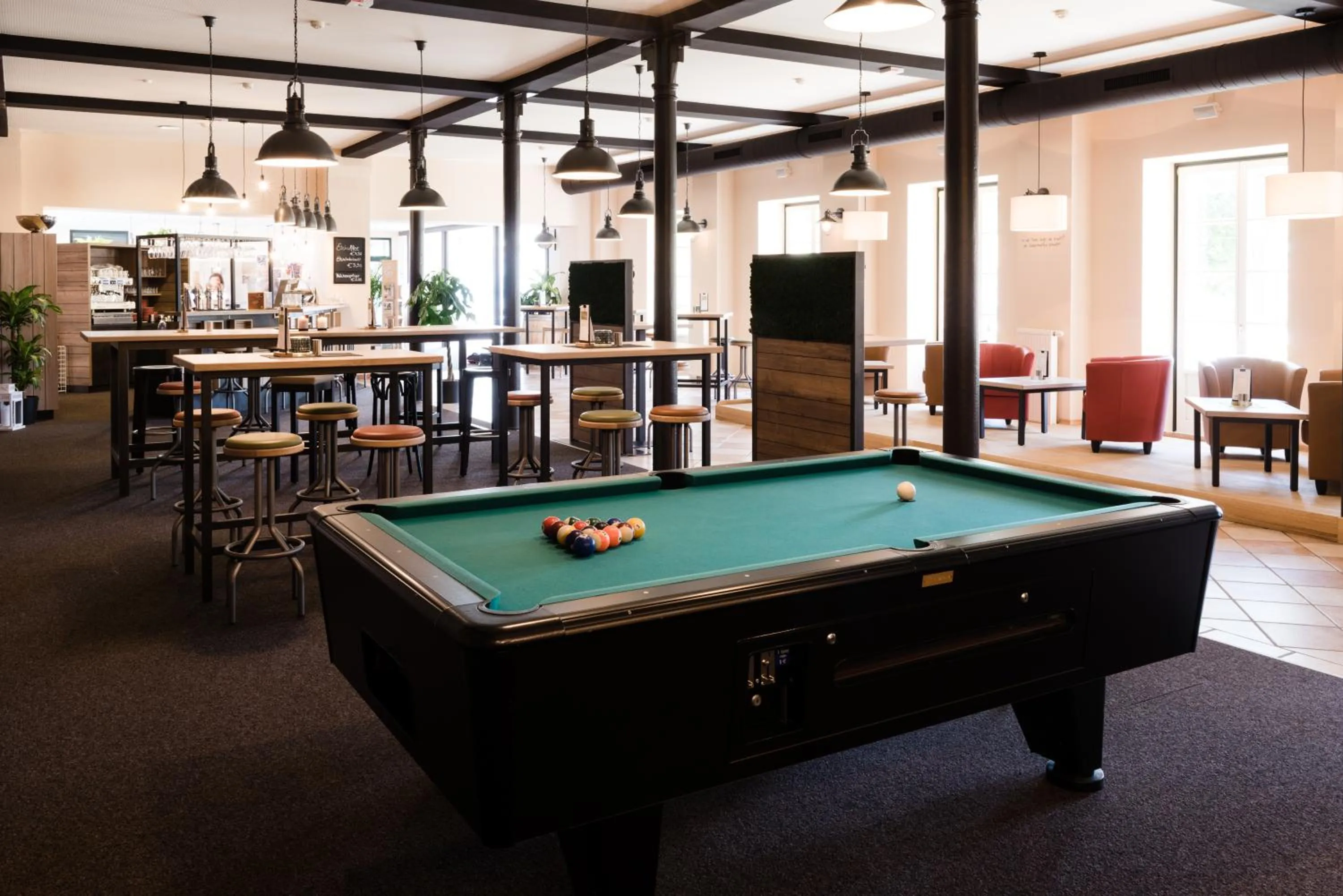 Billiard in JUFA Hotel Fürstenfeld