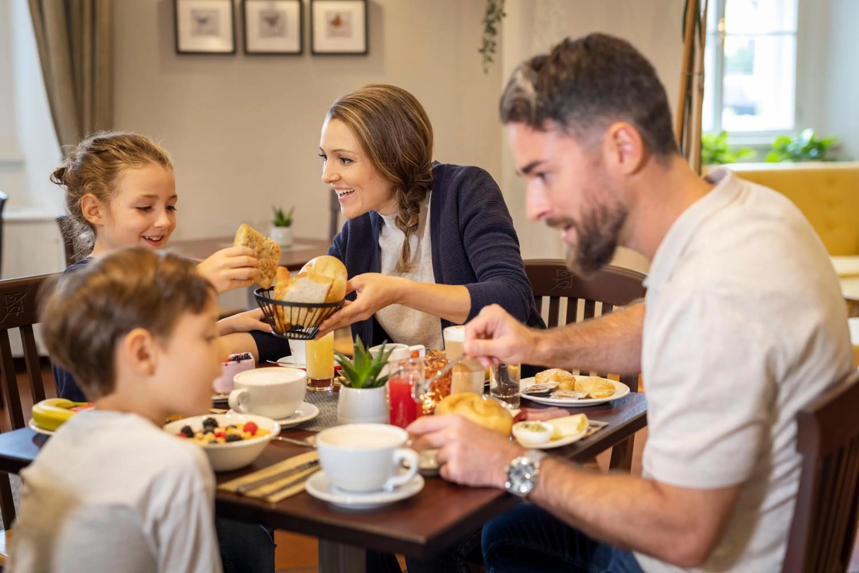 People in JUFA Hotel Judenburg - Self Check-In