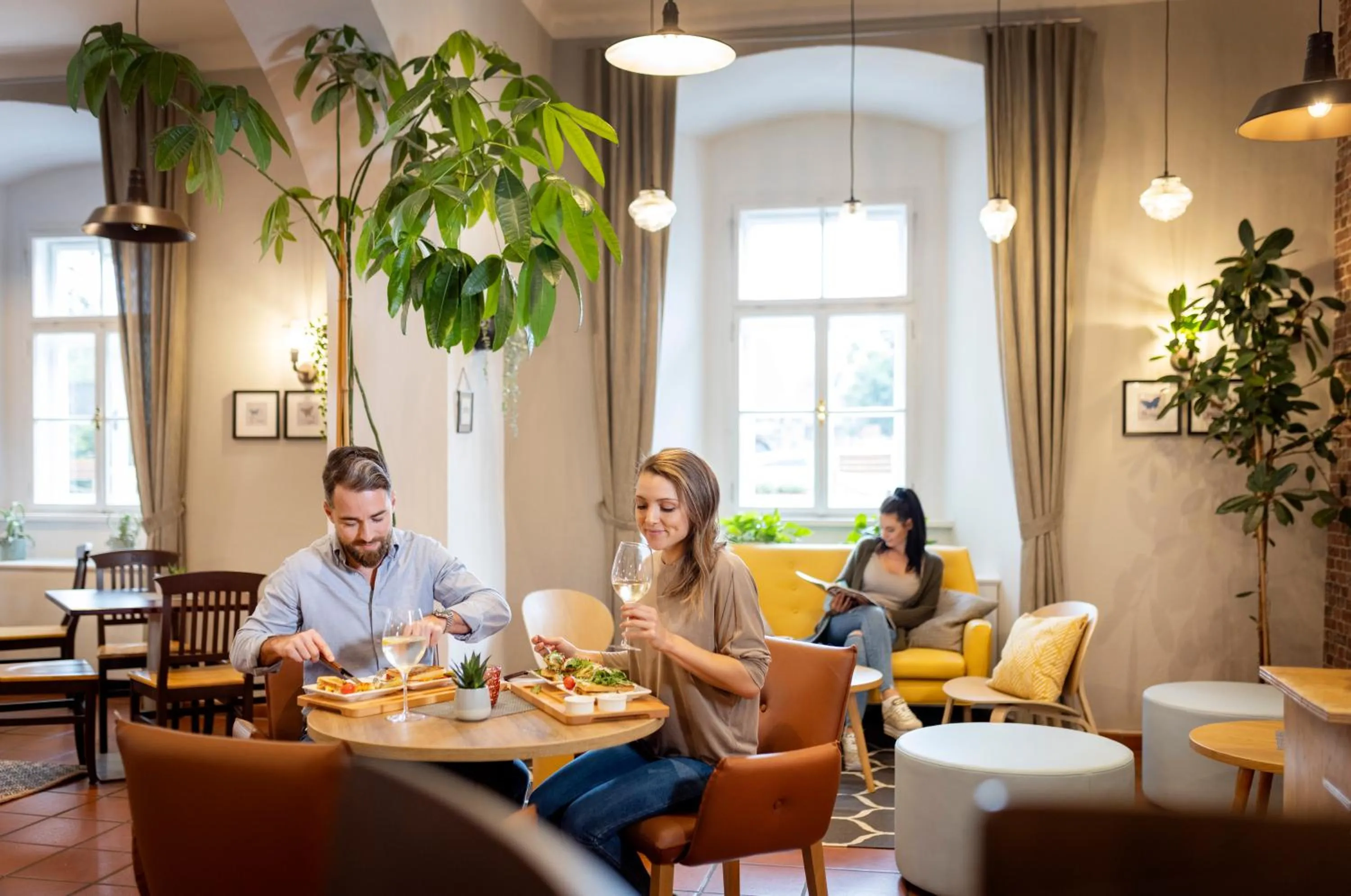 Restaurant/places to eat in JUFA Hotel Judenburg - Self Check-In