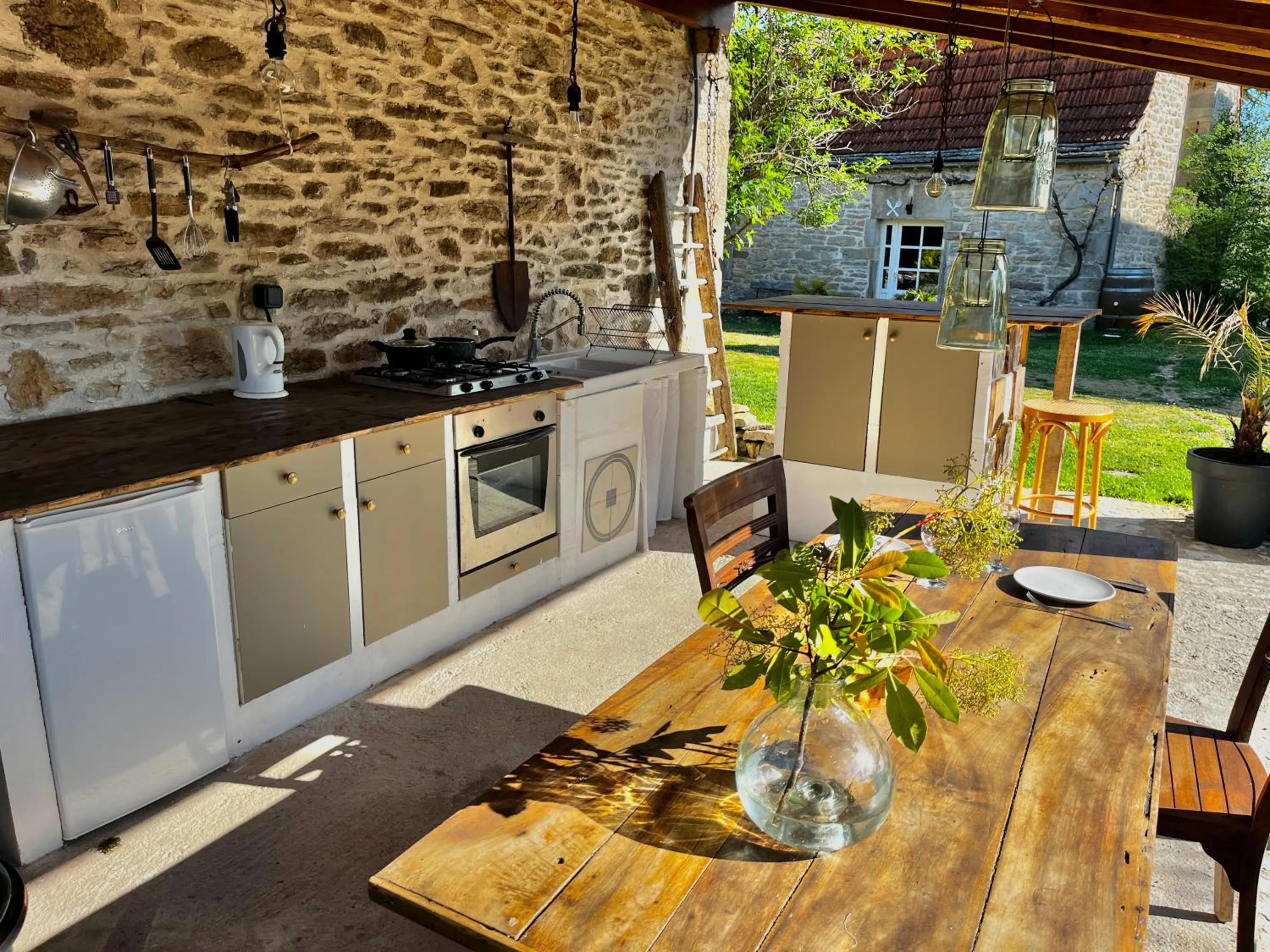 Communal kitchen in Chambres d'hôtes Pech Blanc