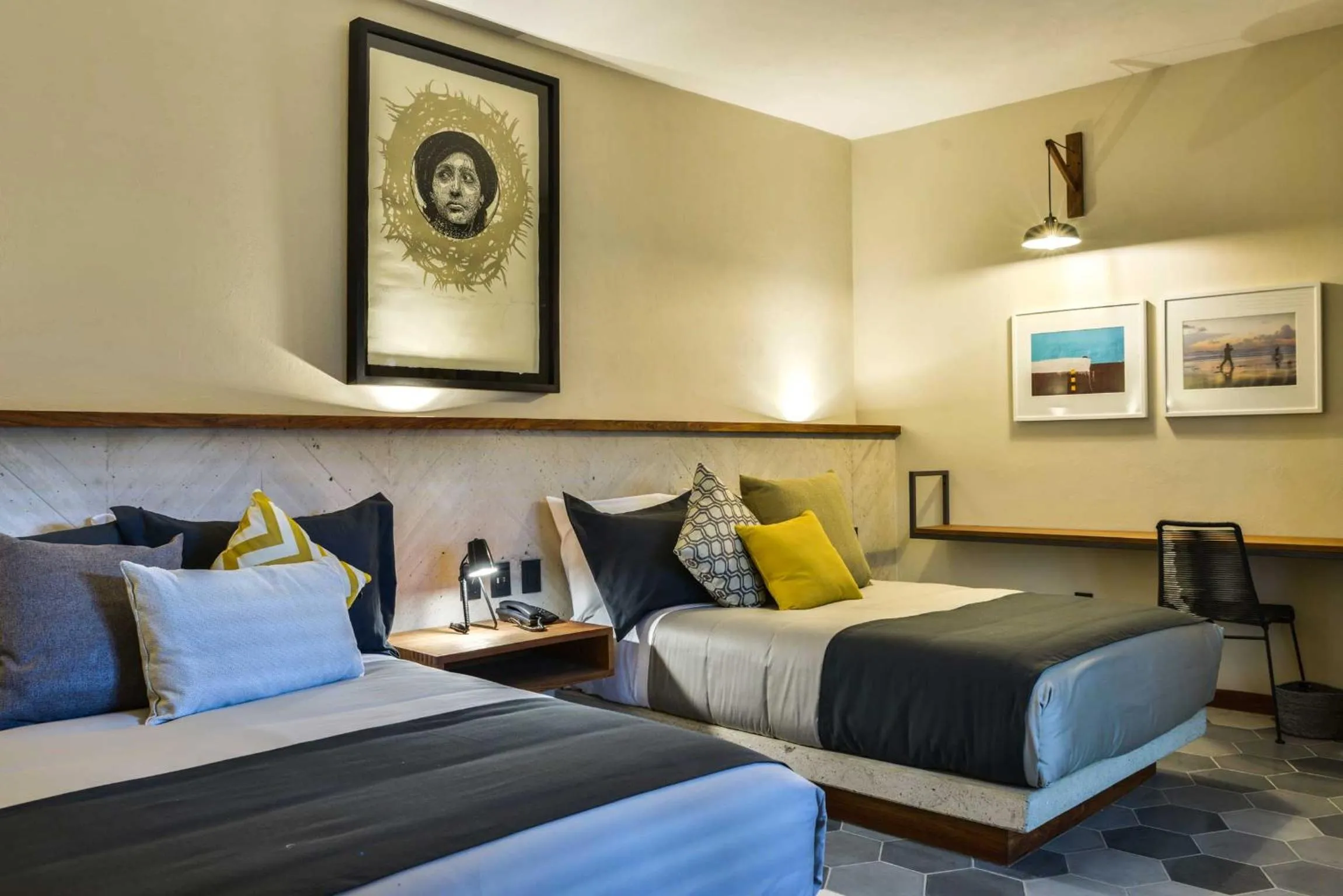 Seating area in Hotel Criol