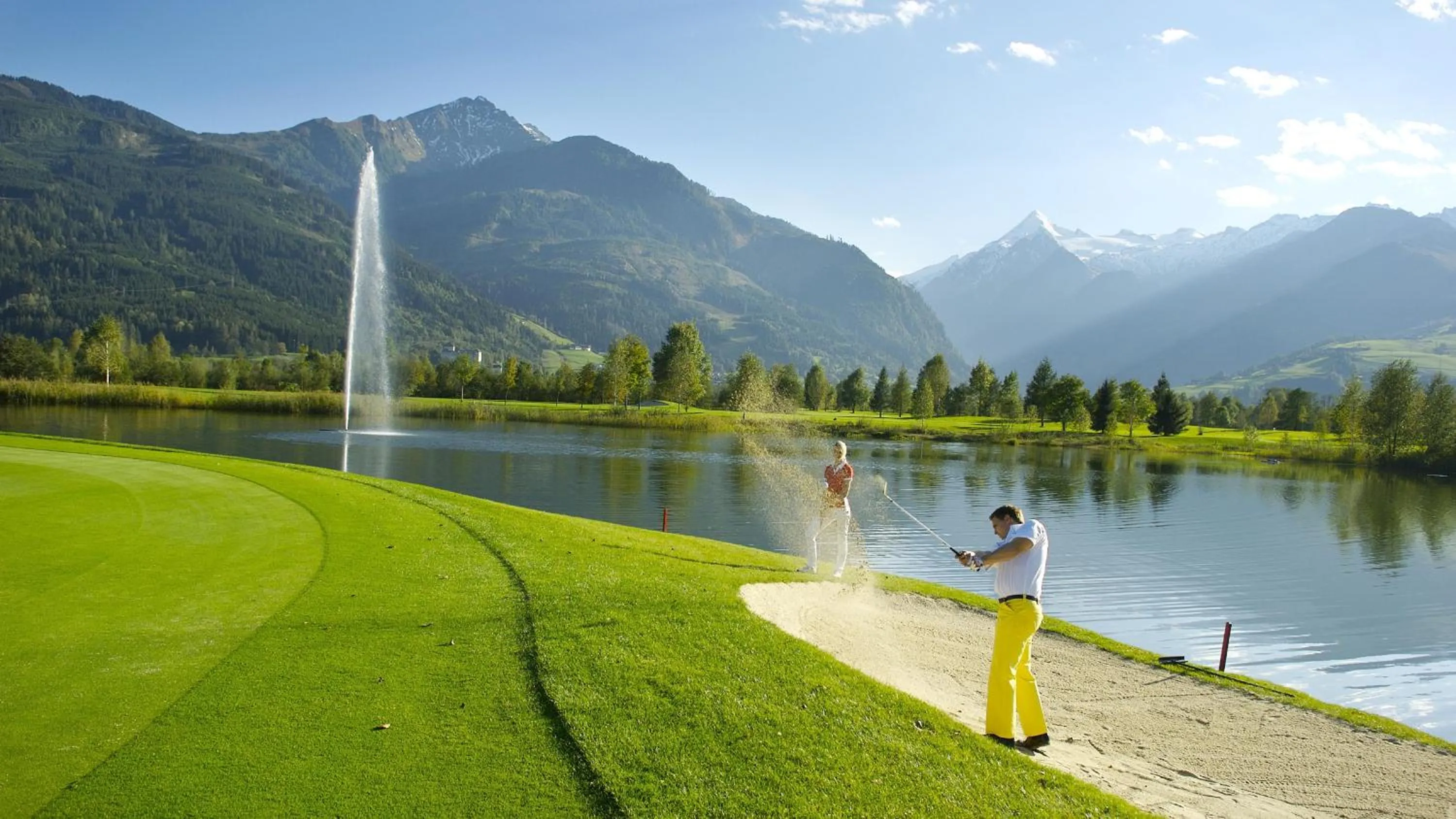 Golfcourse in Comfort Hotel Garni Landhaus Gitti