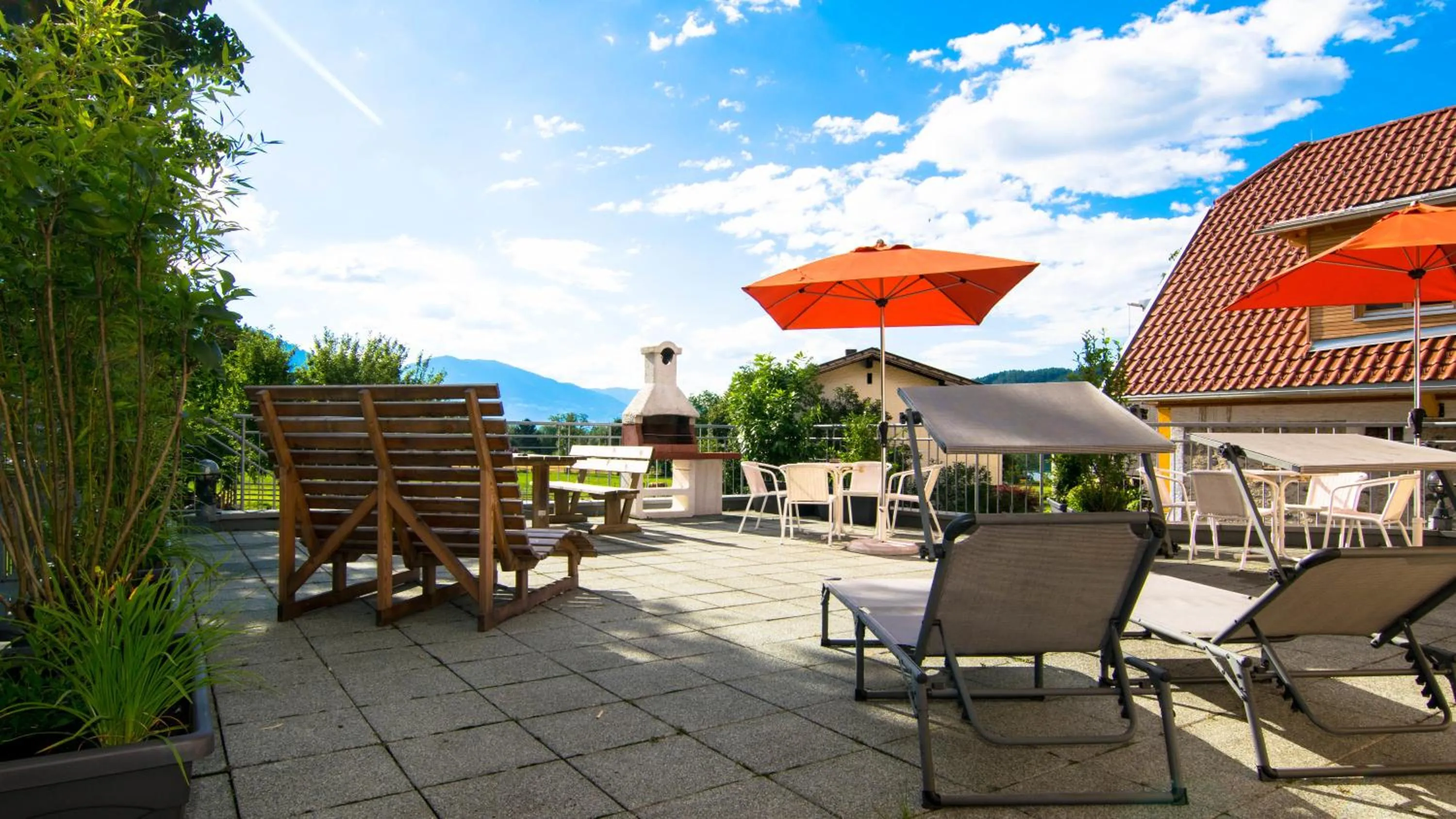 Patio in Pension Linder