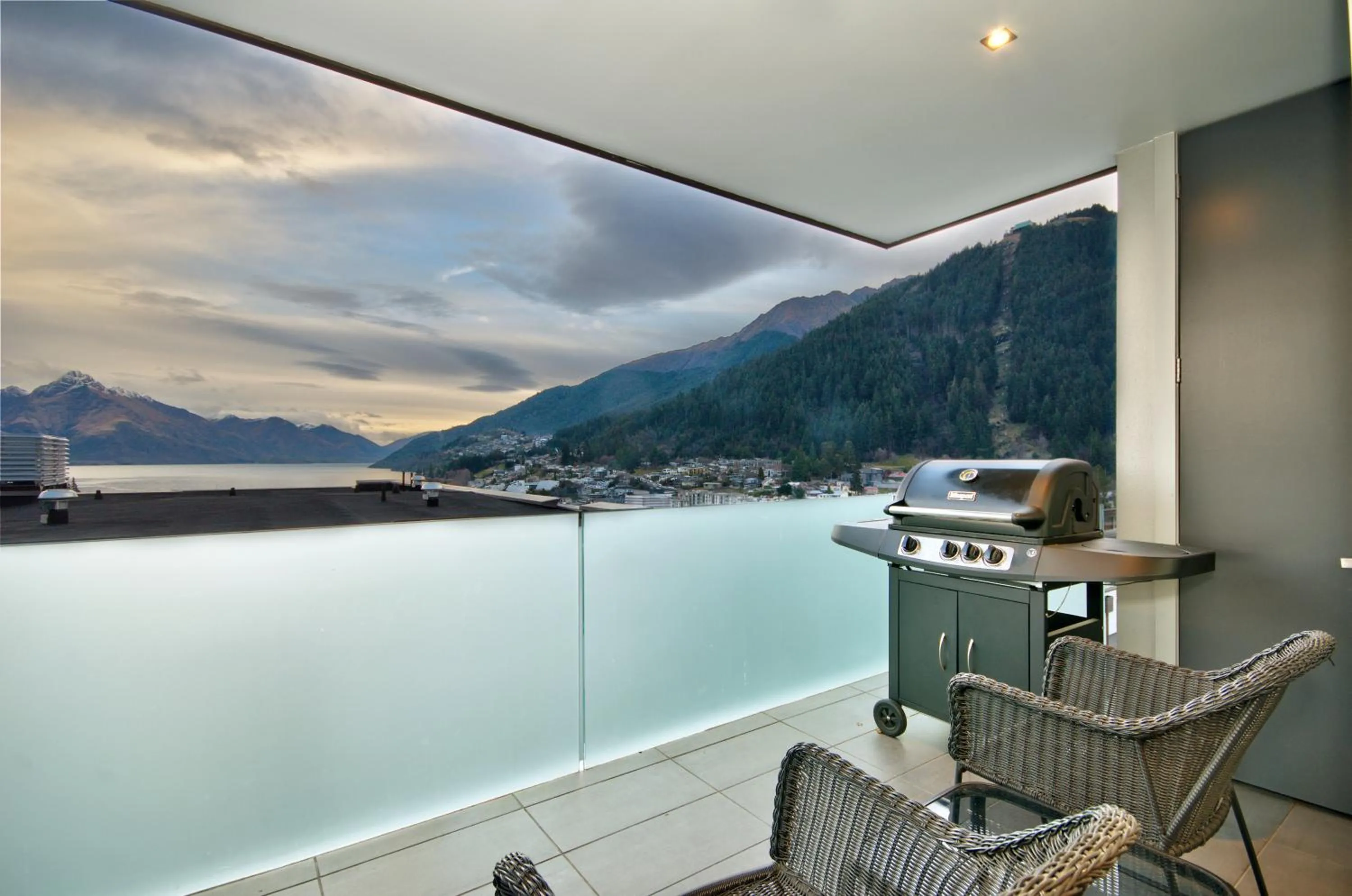 Balcony/Terrace in Highview Central
