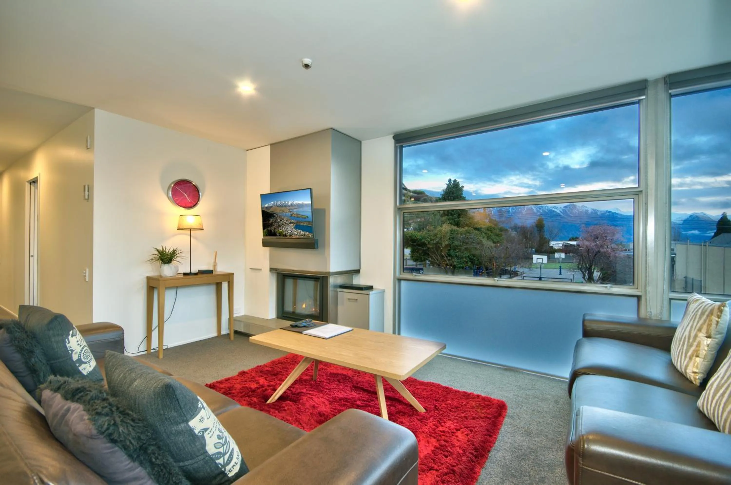 Living room in Highview Central