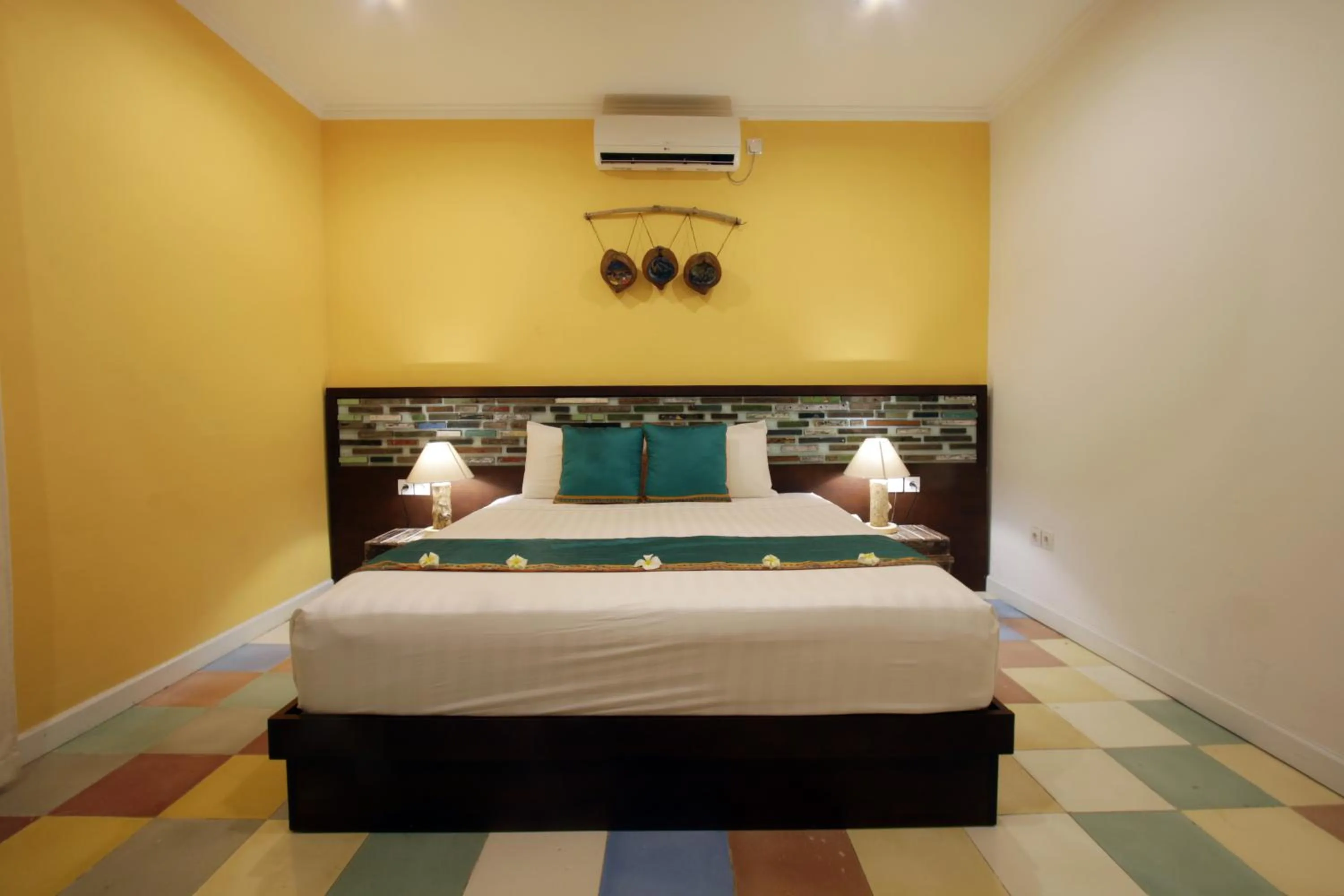 Bedroom, Bed in Green Bird Villa