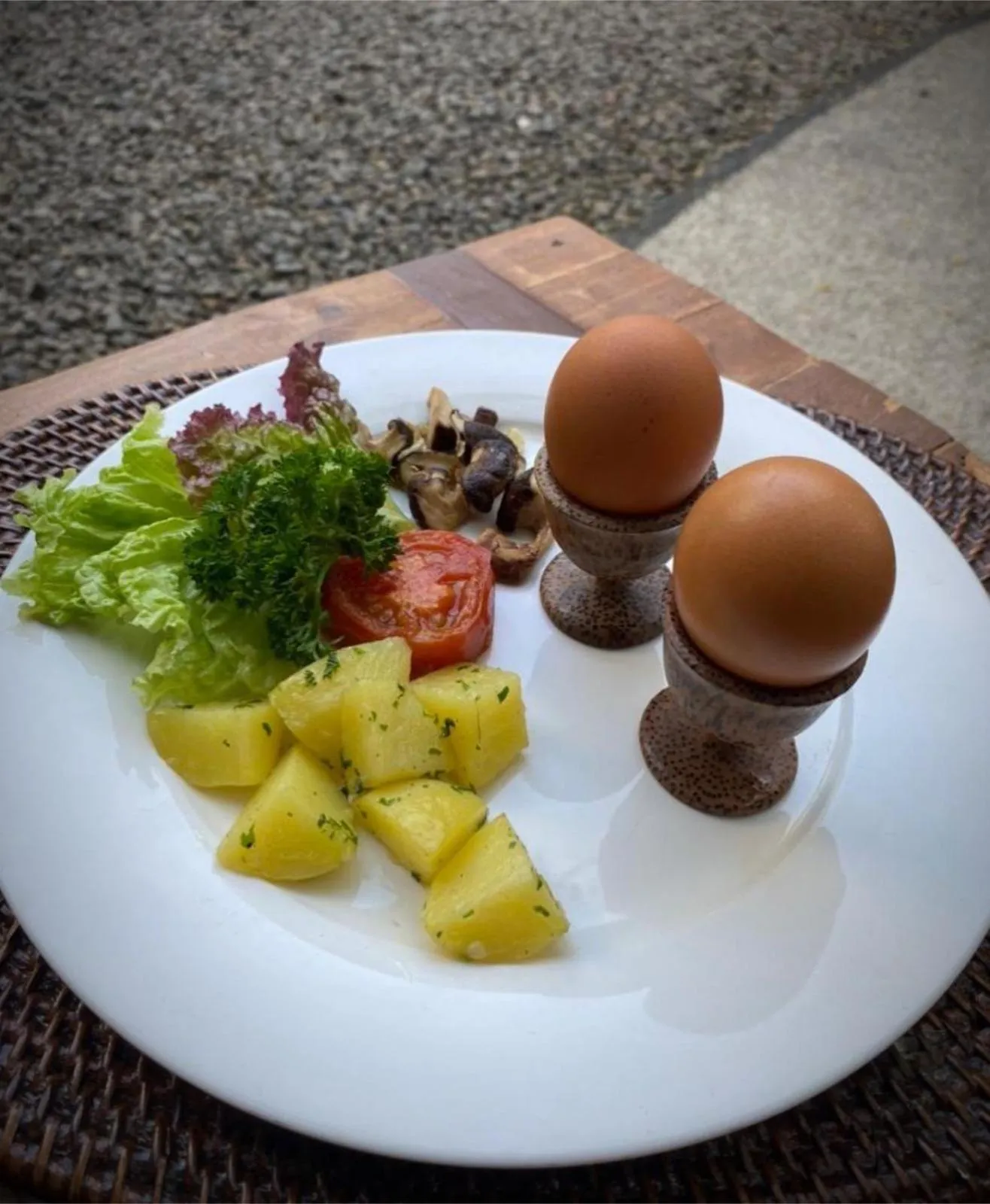 Food and drinks in Green Bird Villa