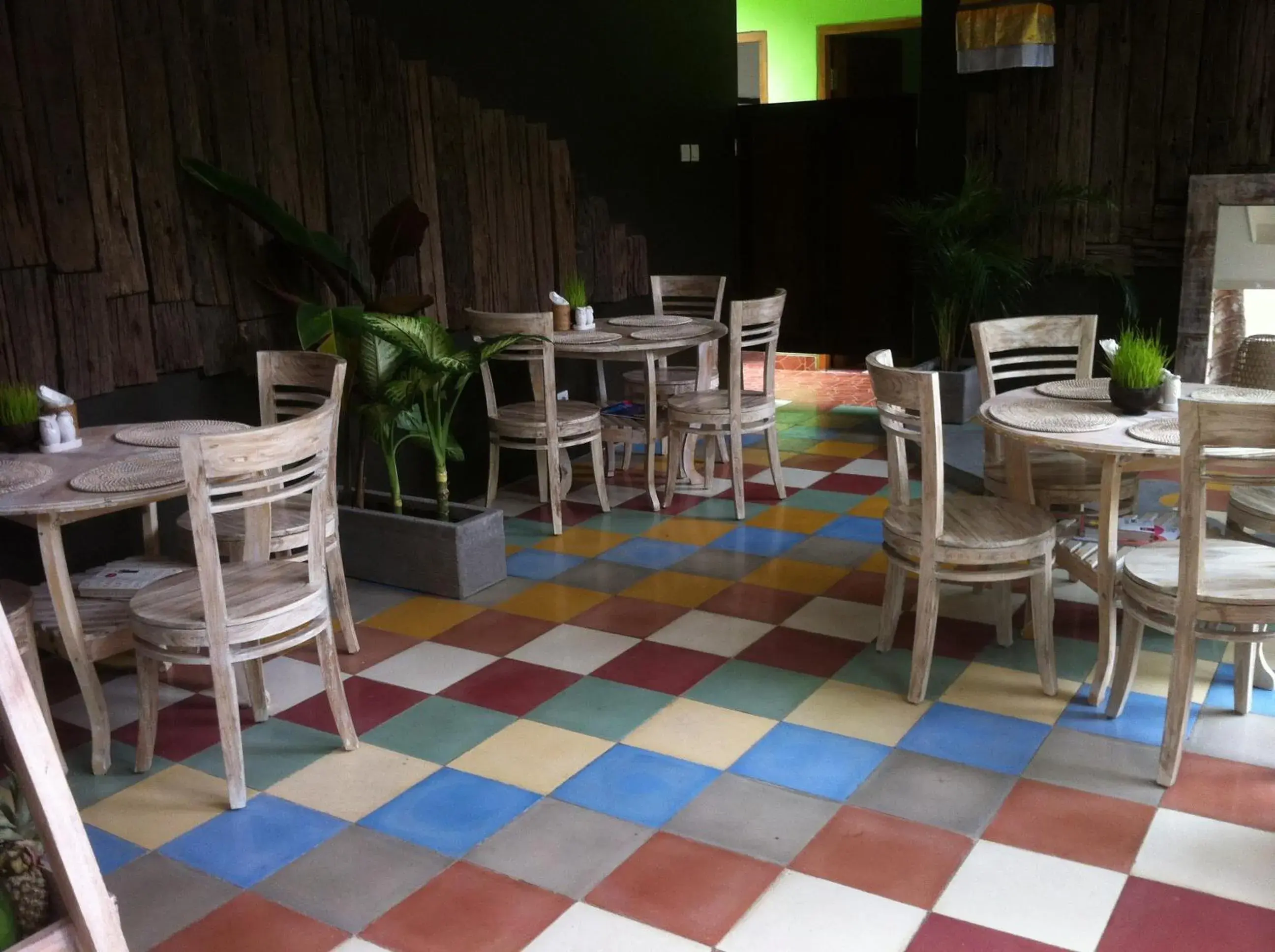 Restaurant/places to eat in Green Bird Villa Restaurant/places to eat in Green Bird Villa