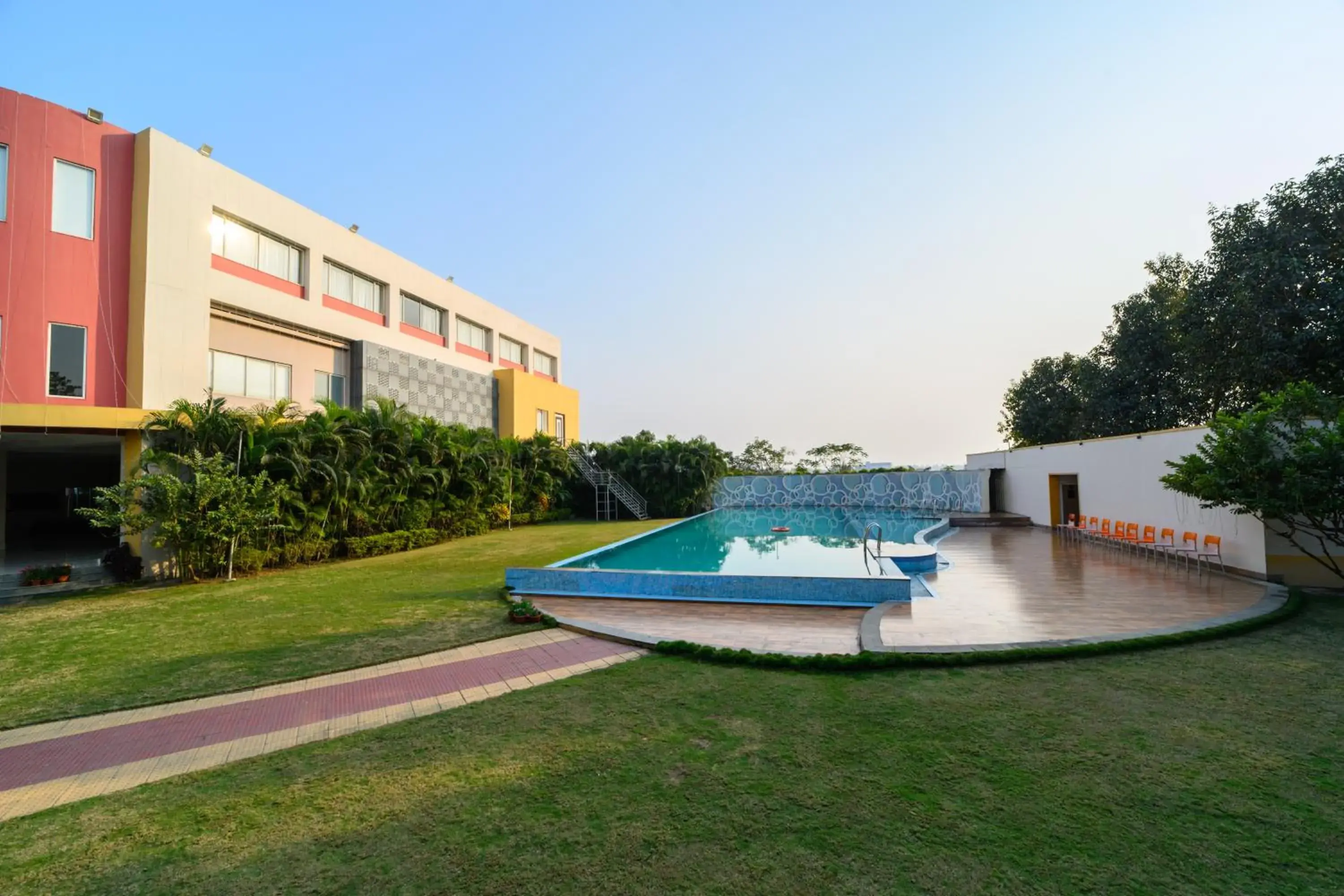 Swimming pool in Sinclairs Burdwan Swimming pool in Sinclairs Burdwan