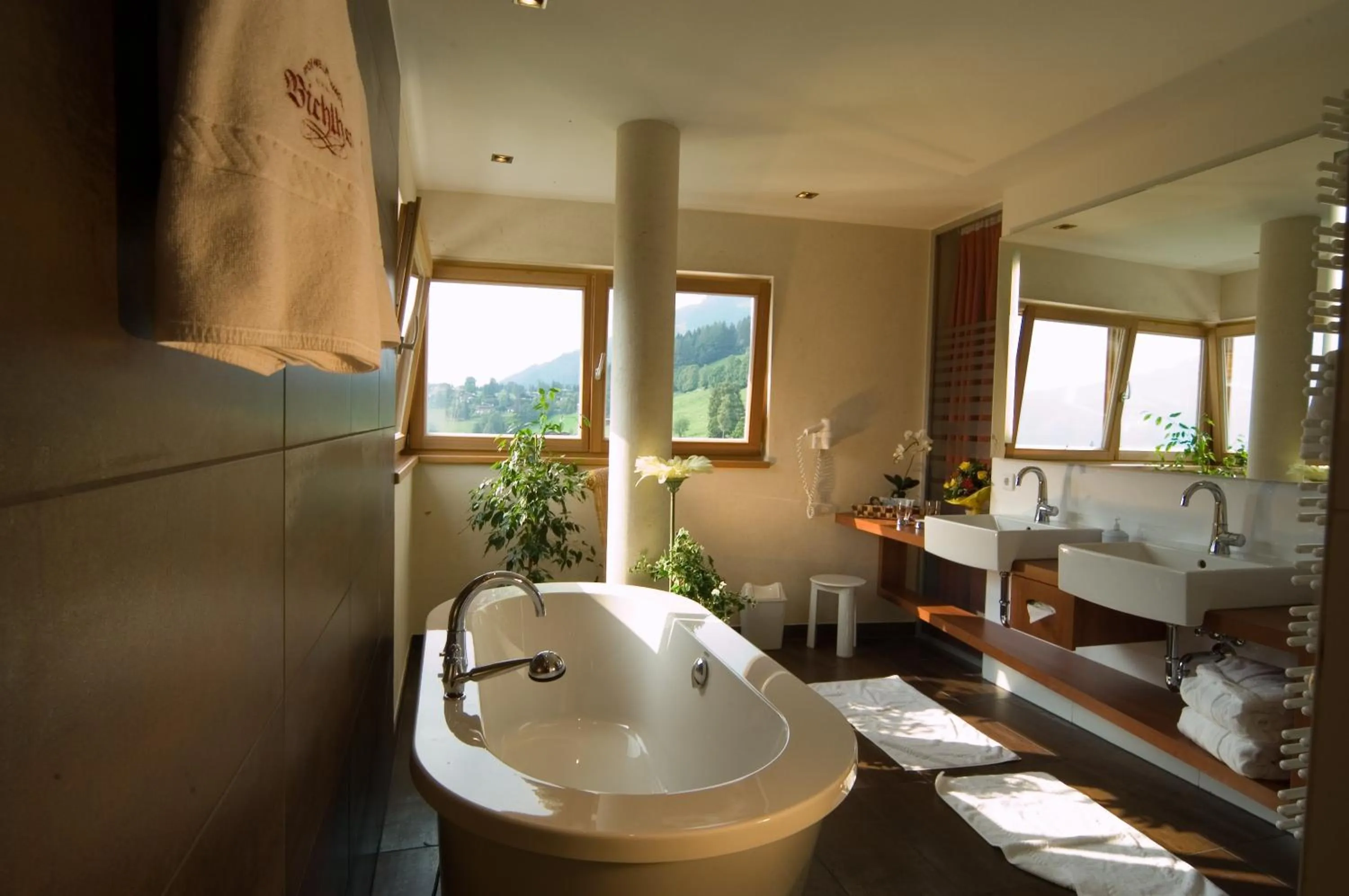 Bathroom in Sport-Wellnesshotel Bichlhof