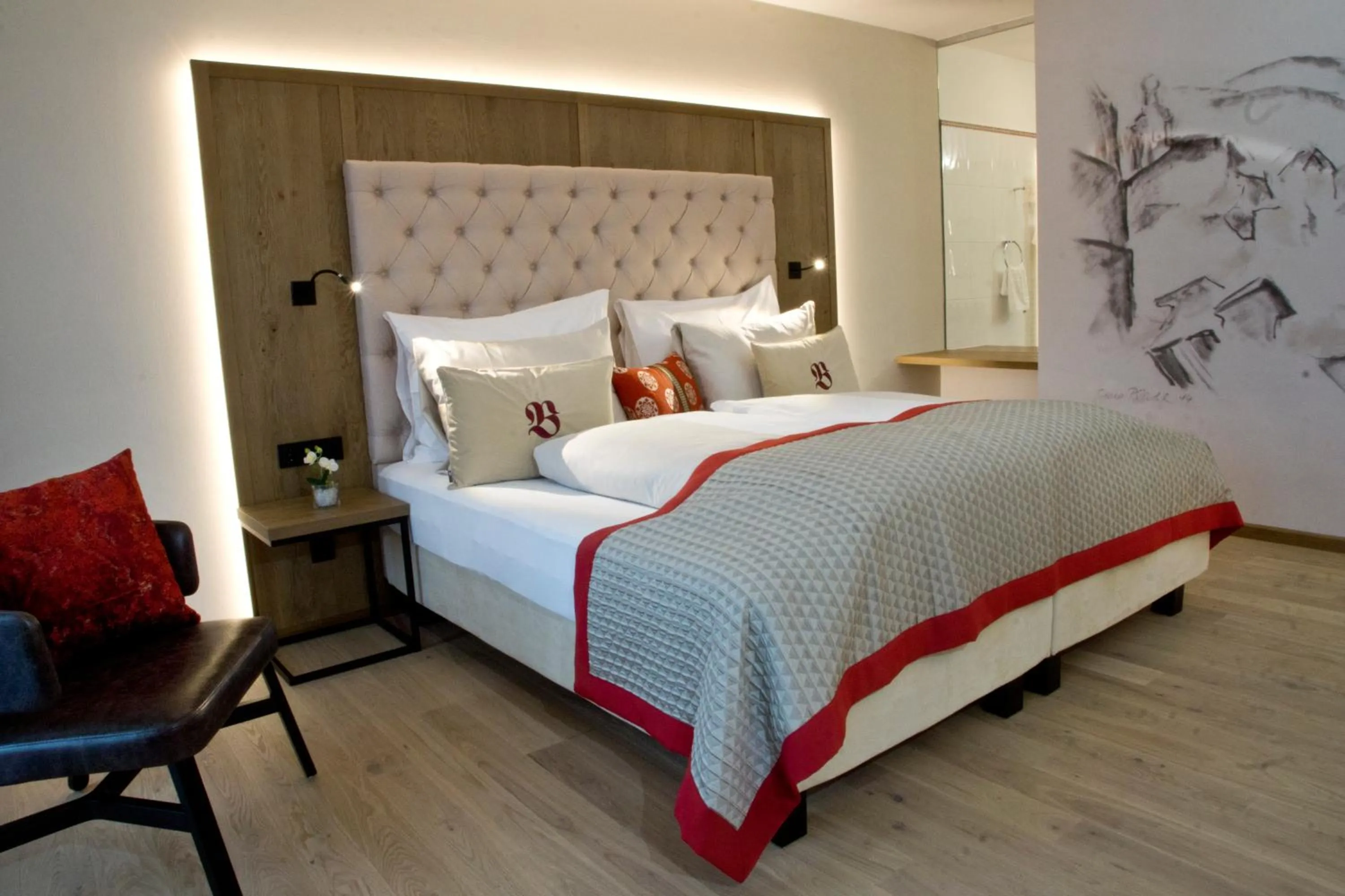 Photo of the whole room, Bed in Sport-Wellnesshotel Bichlhof