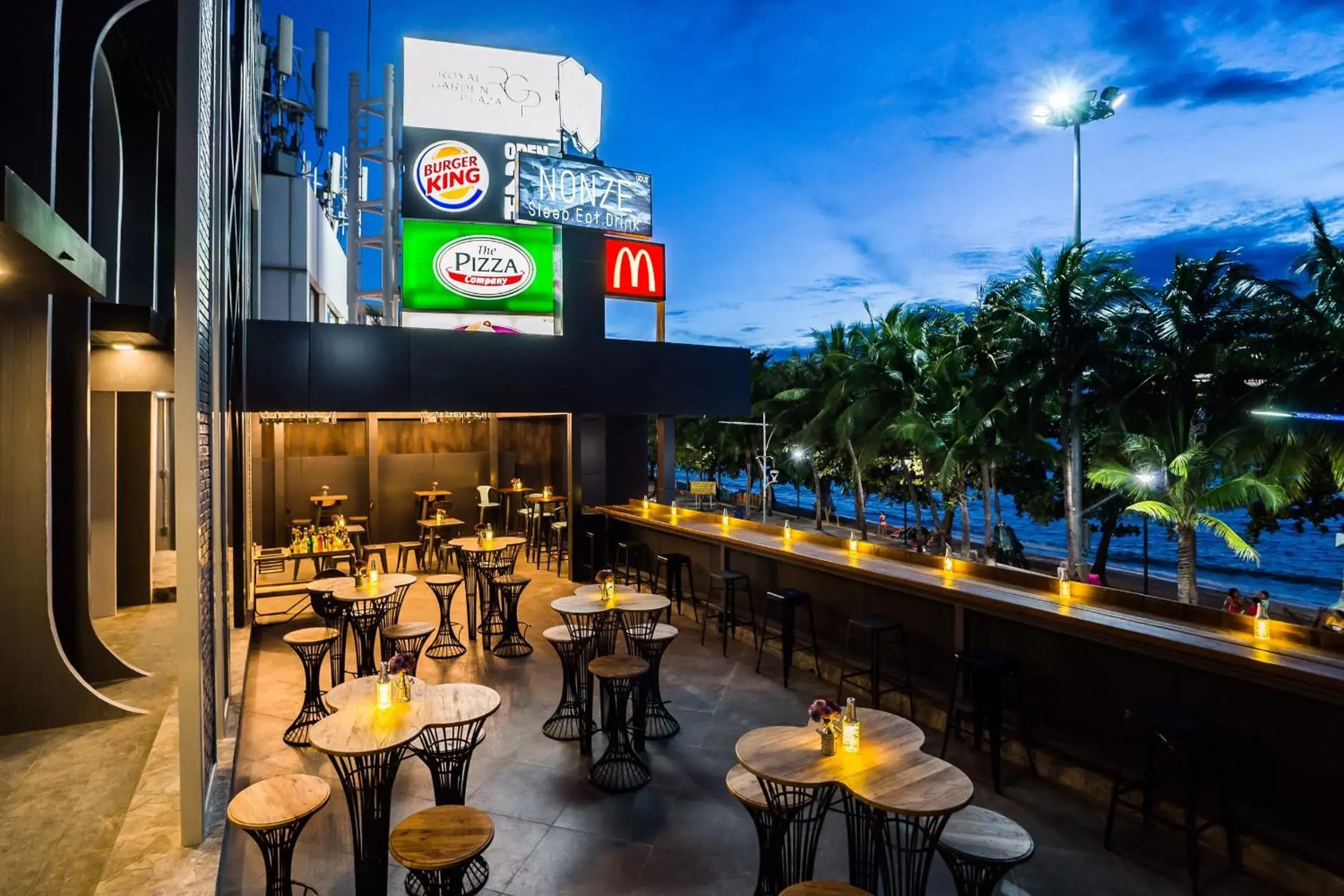 Restaurant/places to eat in Nonze Hostel Restaurant/places to eat in Nonze Hostel