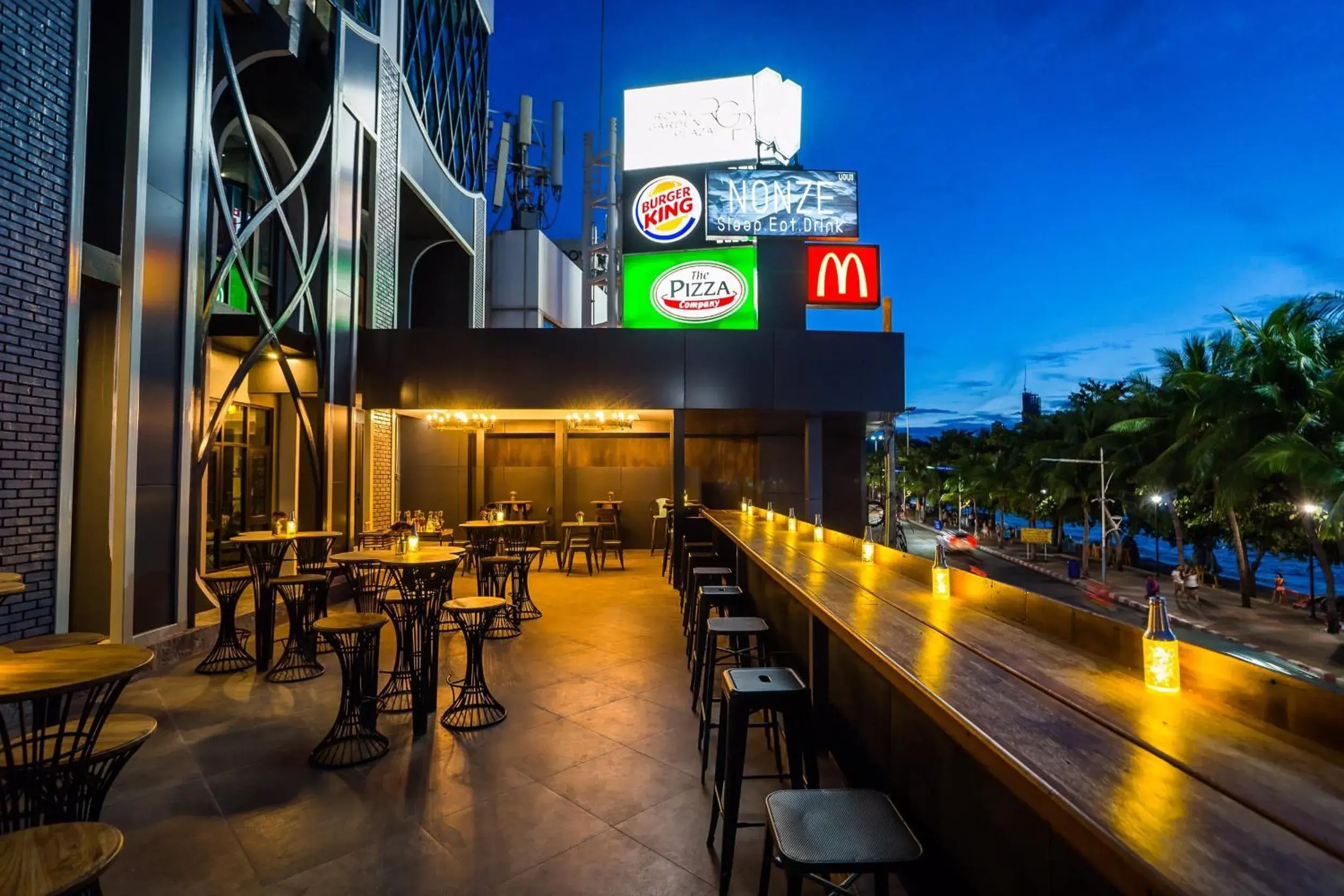 Restaurant/places to eat in Nonze Hostel Restaurant/places to eat in Nonze Hostel