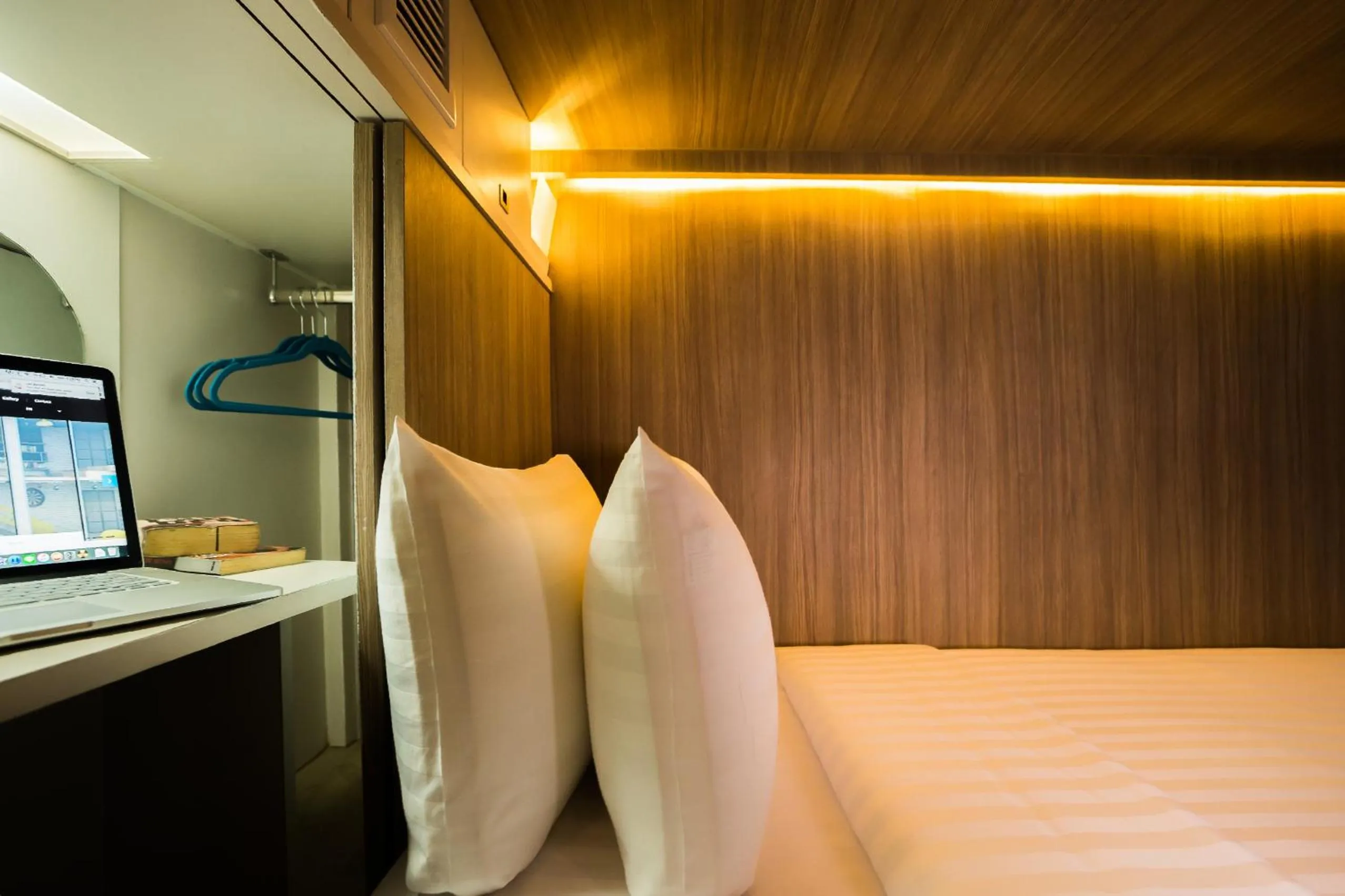 Photo of the whole room, Bed in Nonze Hostel