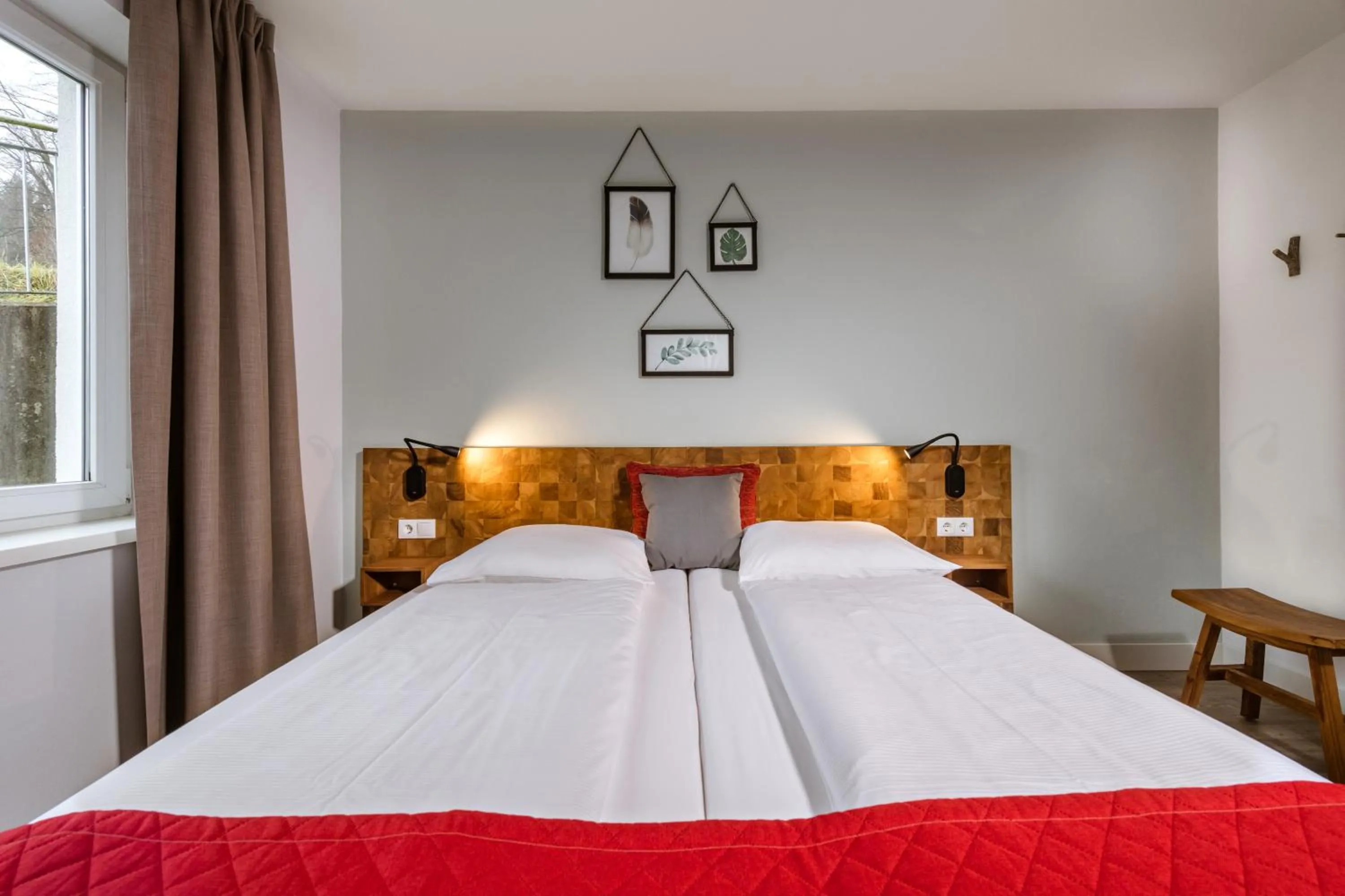 Bedroom, Bed in AlpenParks Residence Bad Hofgastein - gratis Thermeneintritt