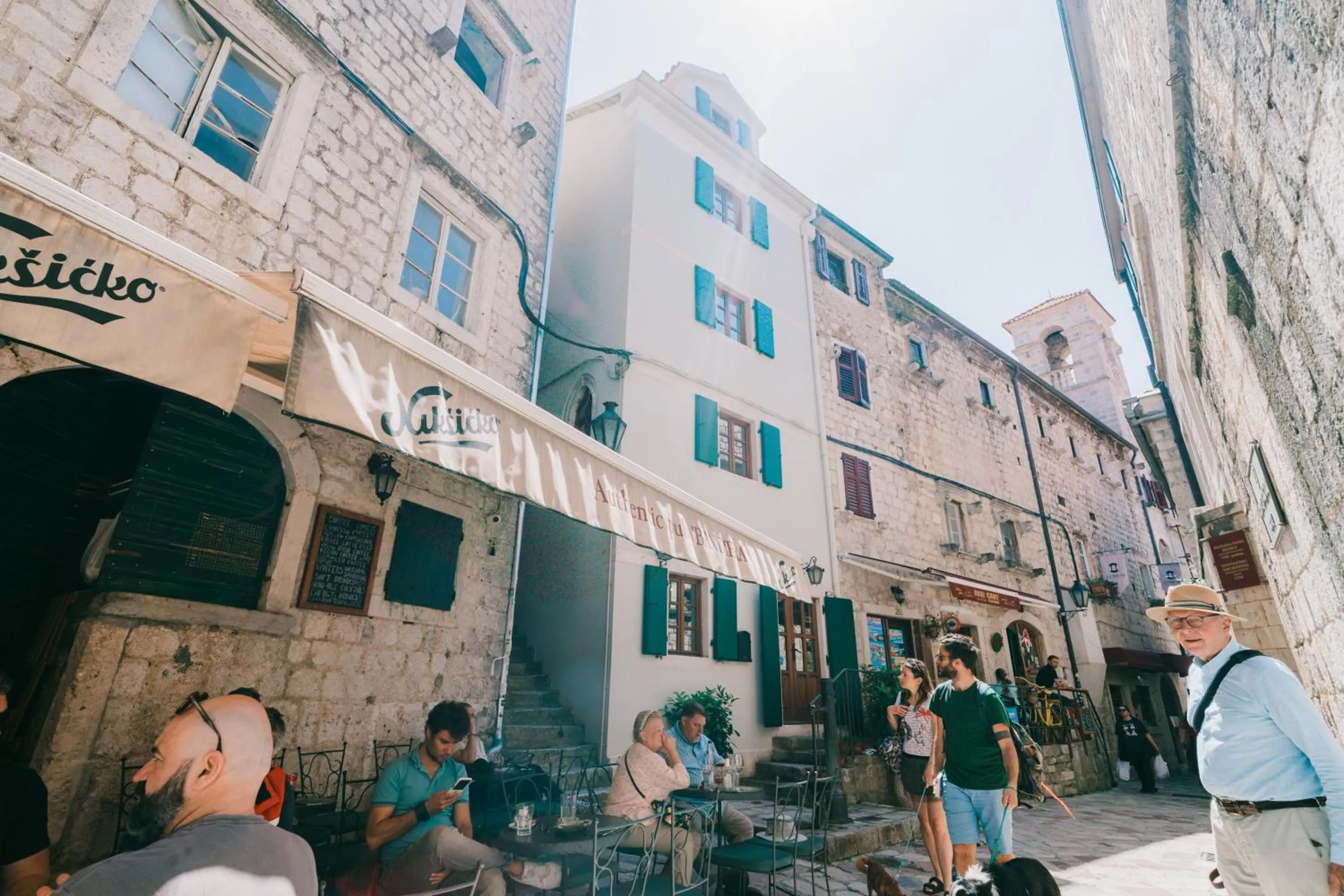 Property building in Studios Belvi