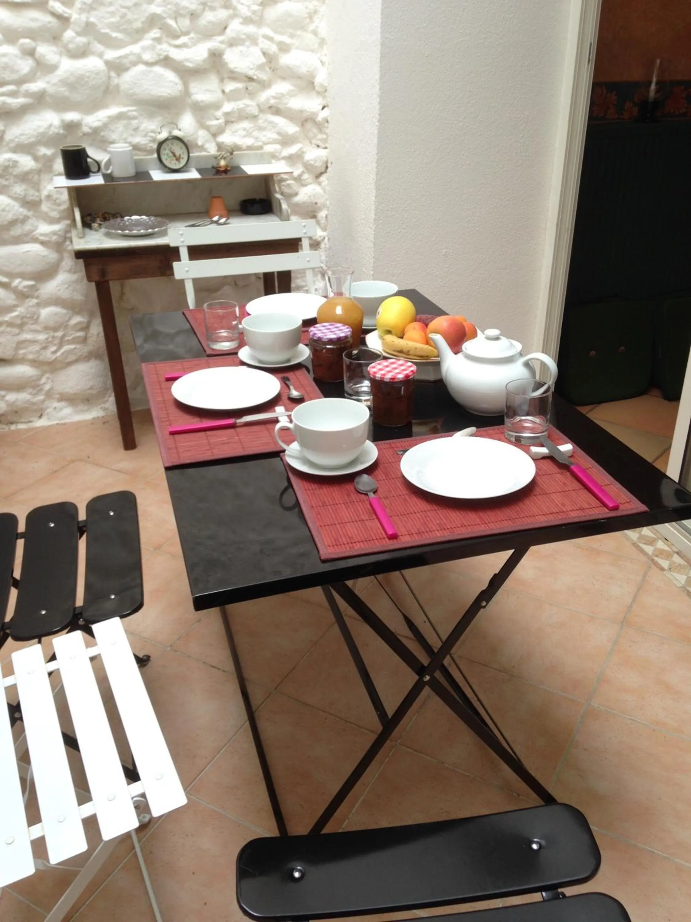 Patio in l'Arche des Chapeliers