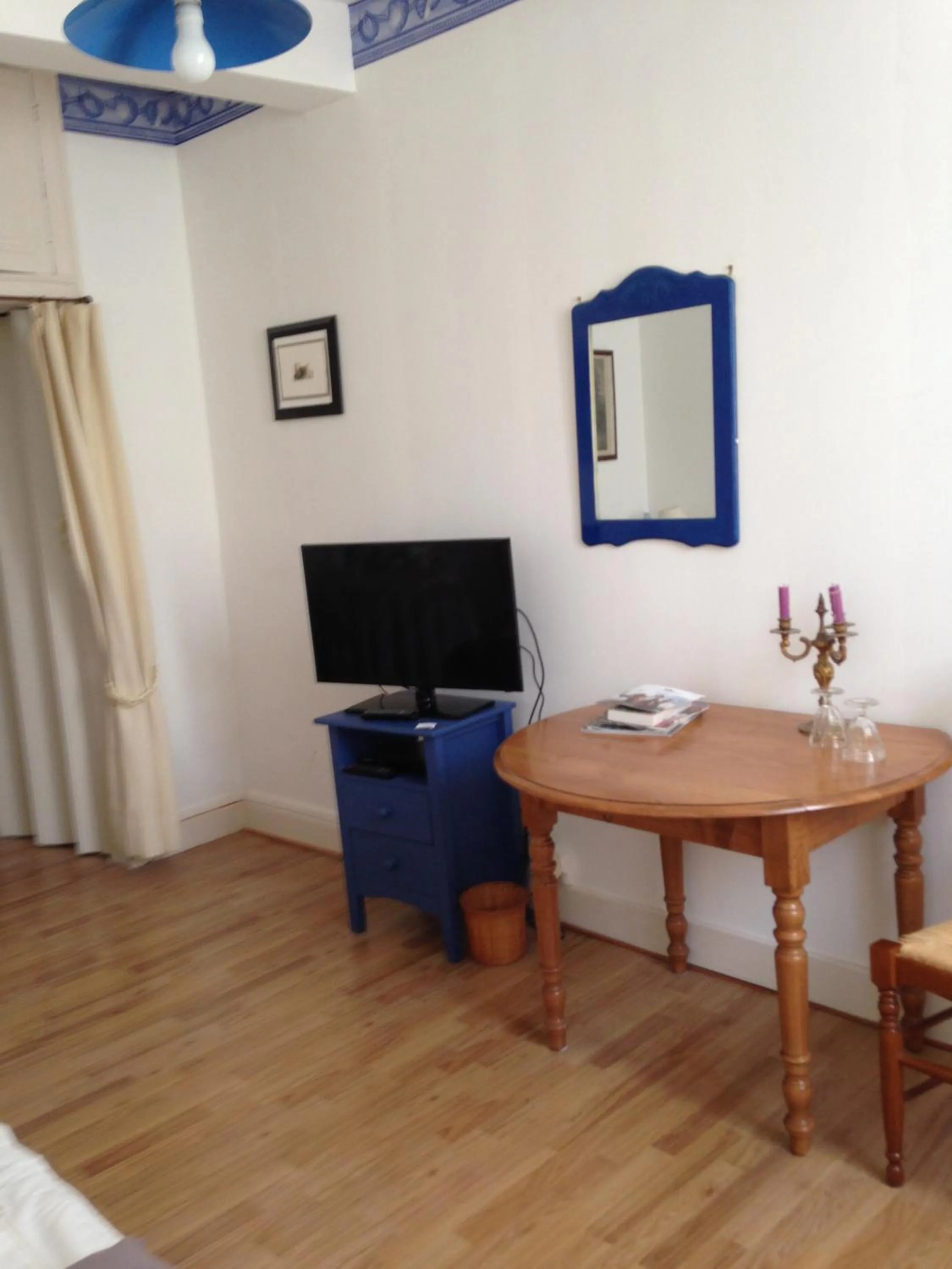 Living room in l'Arche des Chapeliers