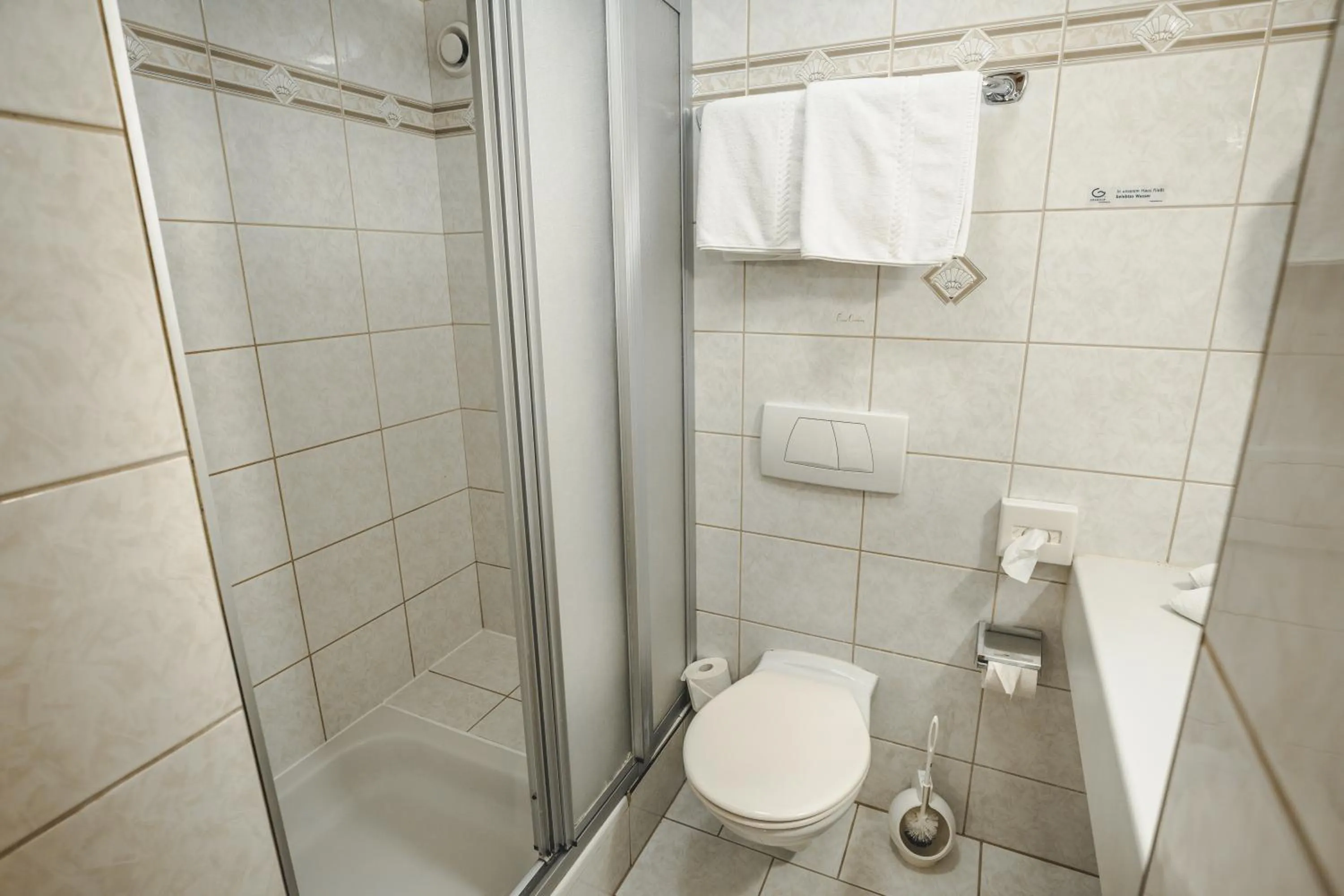 Toilet in Hotel Metzgerwirt