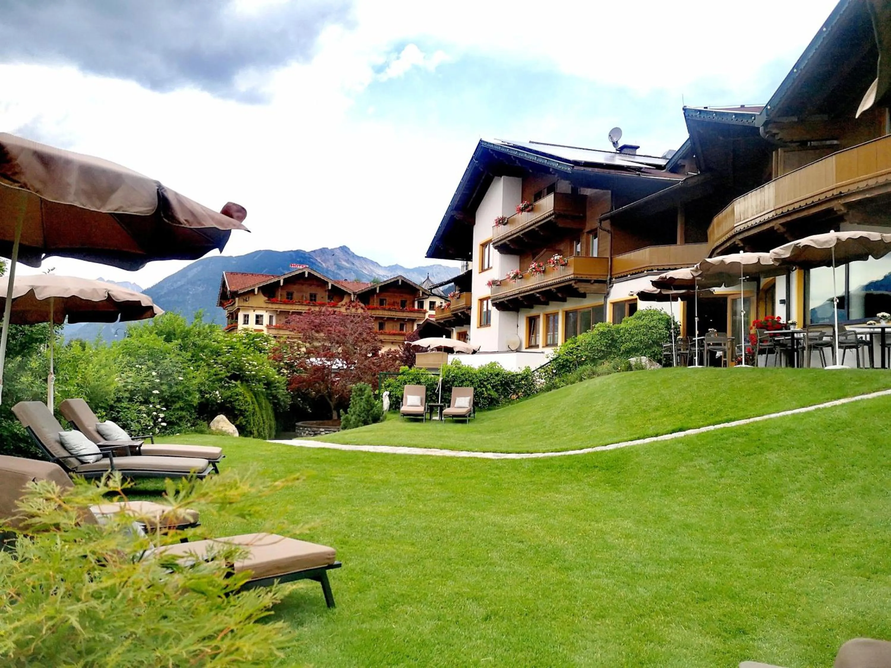 Property building in Garni Das SONNALP