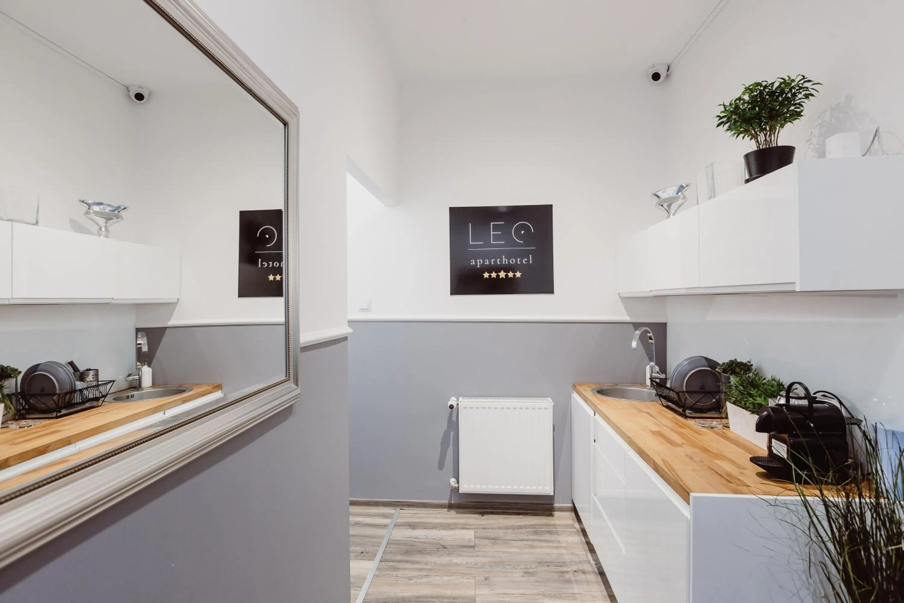 Lobby or reception in Leo Apartments Main Square