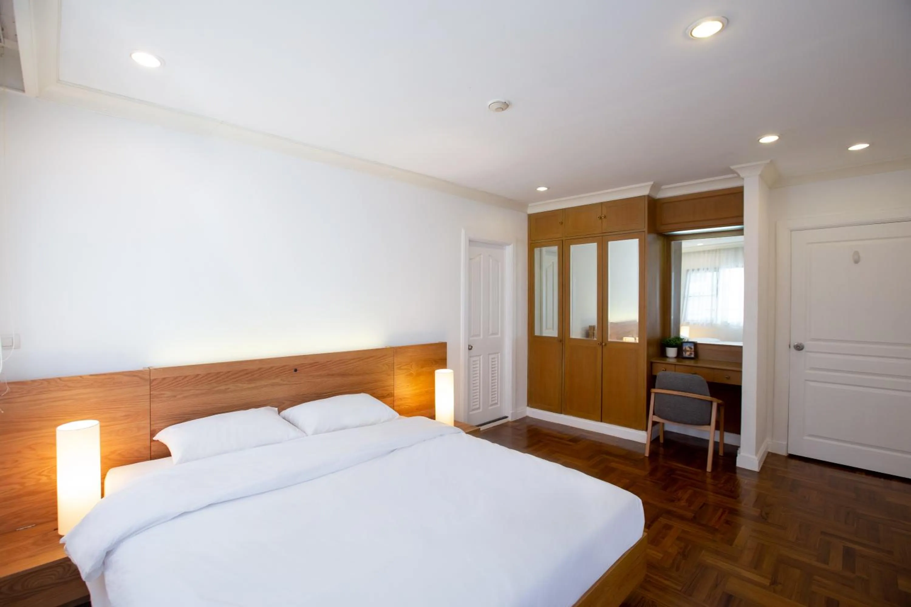 Bed in Baan Sawasdee Residence