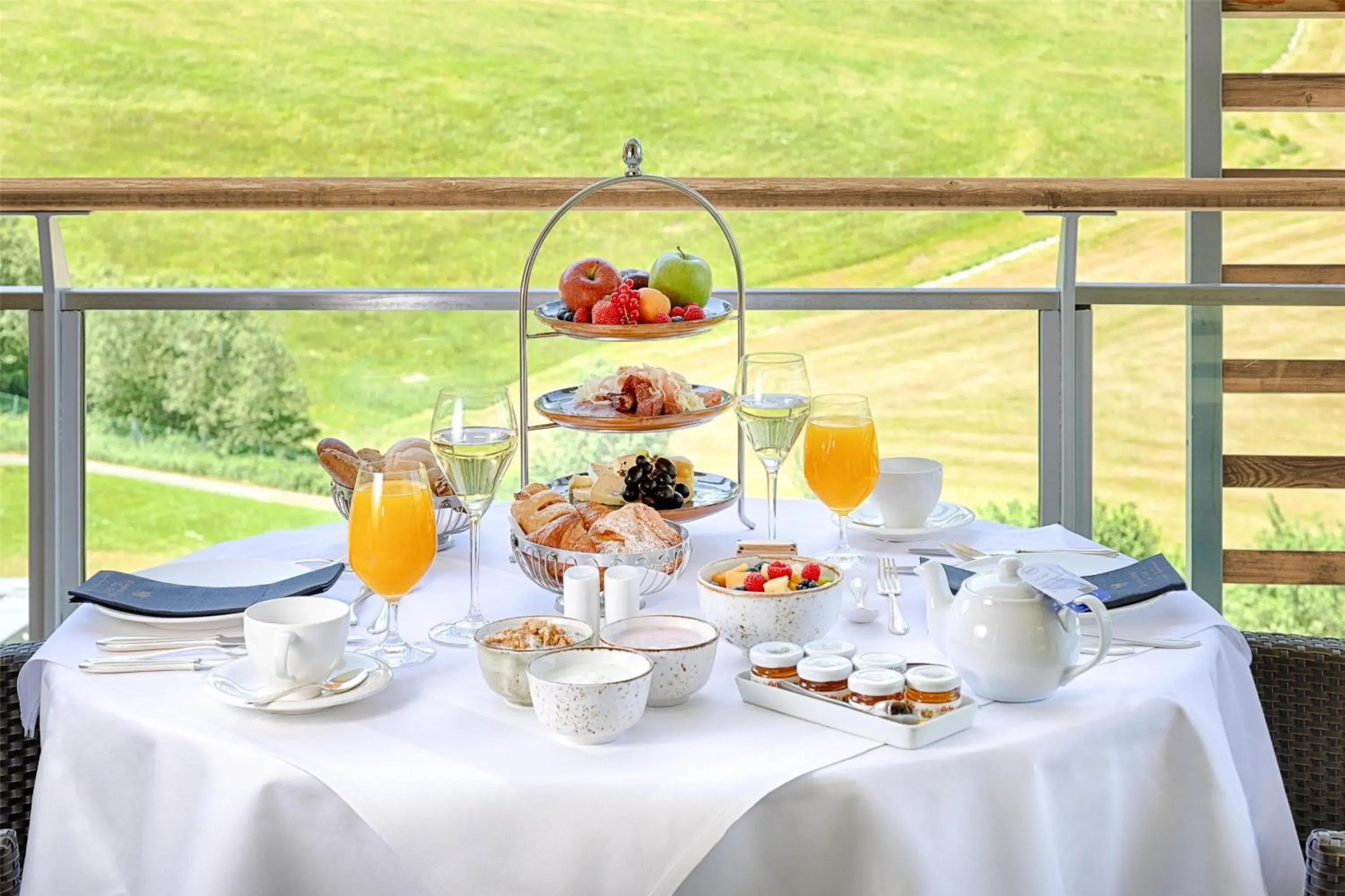 Bedroom in Kempinski Hotel Das Tirol Bedroom in Kempinski Hotel Das Tirol