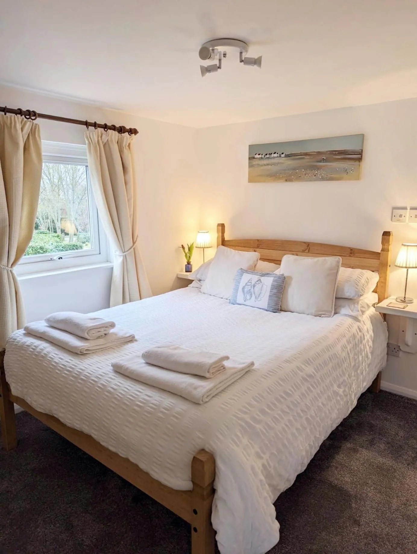 Bedroom, Bed in Humphries Cross Apartments