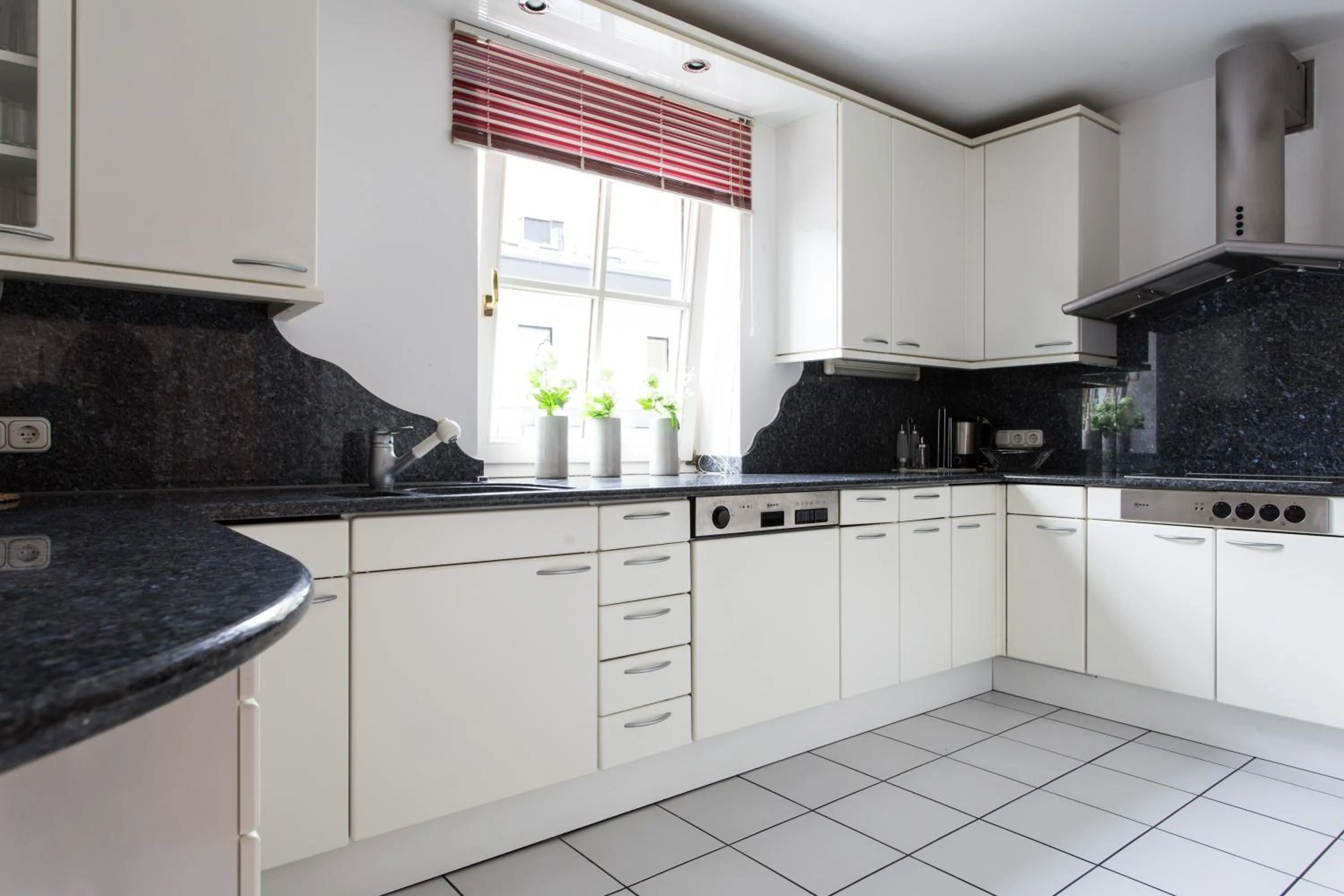 Kitchen or kitchenette in Hotel Das Zentrum