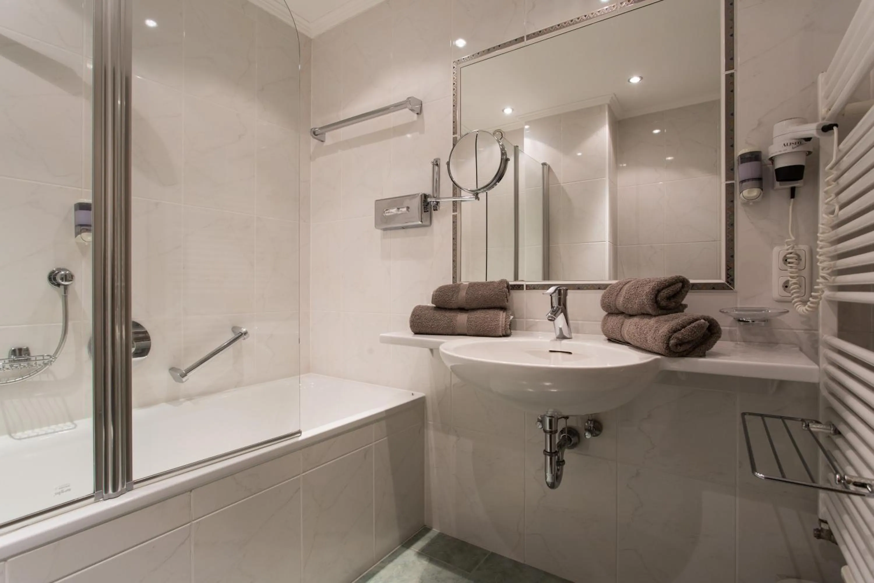 Bathroom in Hotel Das Zentrum