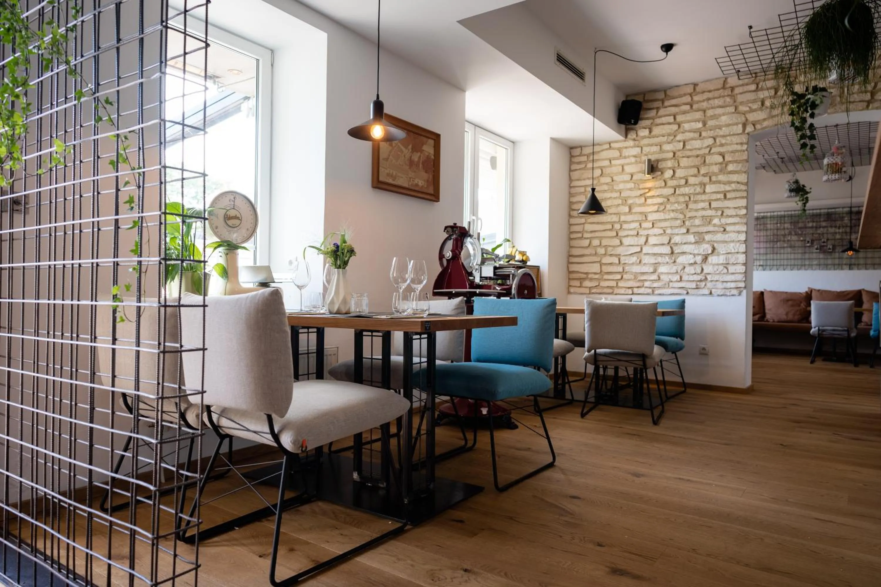 Restaurant/places to eat in Fatty George