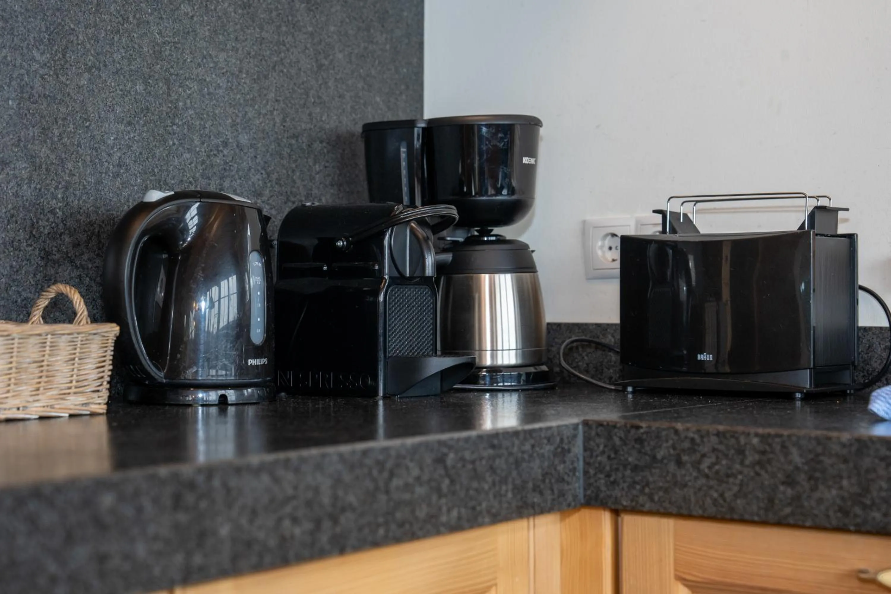 Coffee/tea facilities in AvenidA Panorama Chalet by Alpin Rentals