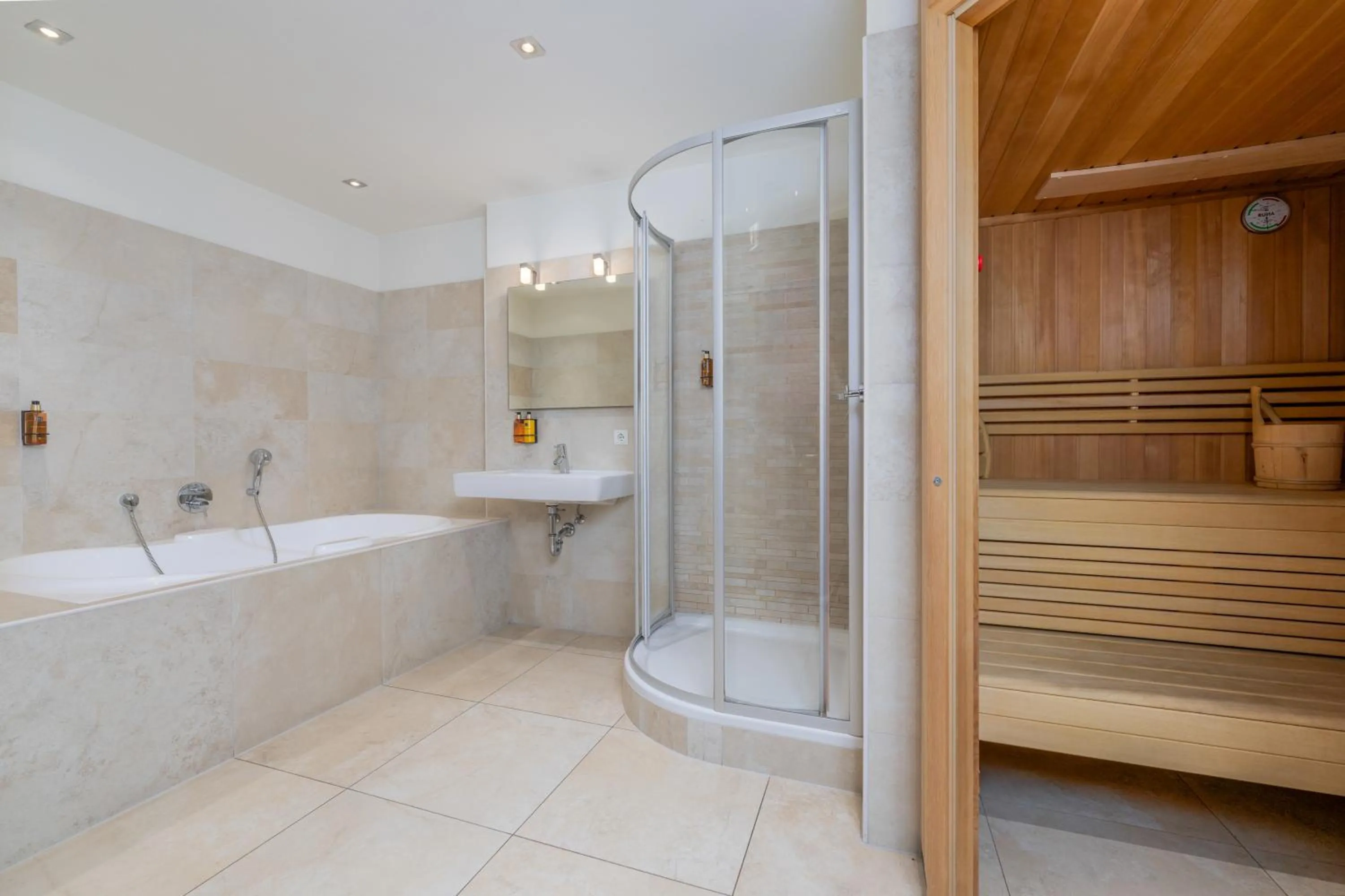 Shower in AvenidA Panorama Chalet by Alpin Rentals