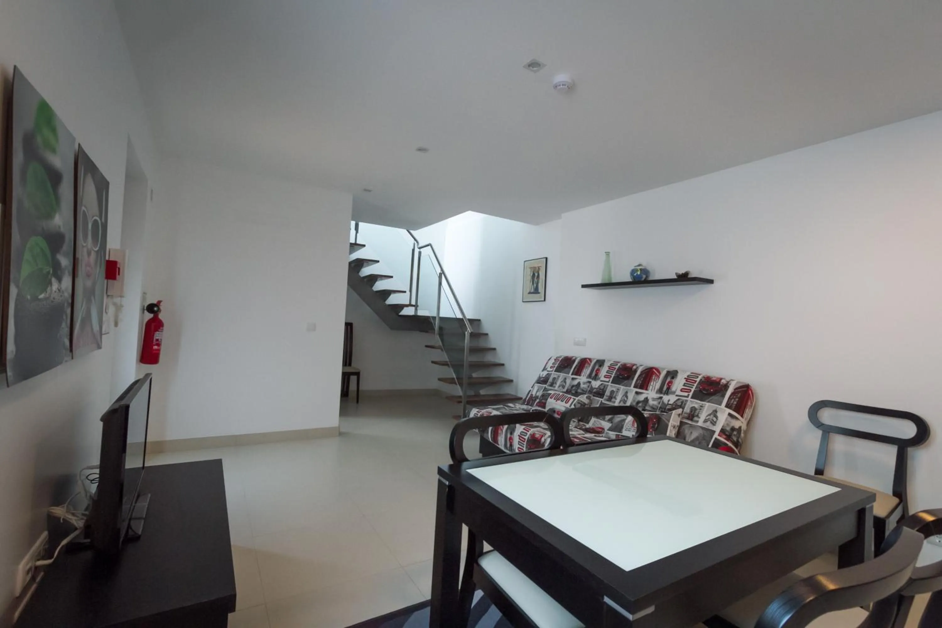 Dining area in PeraLux