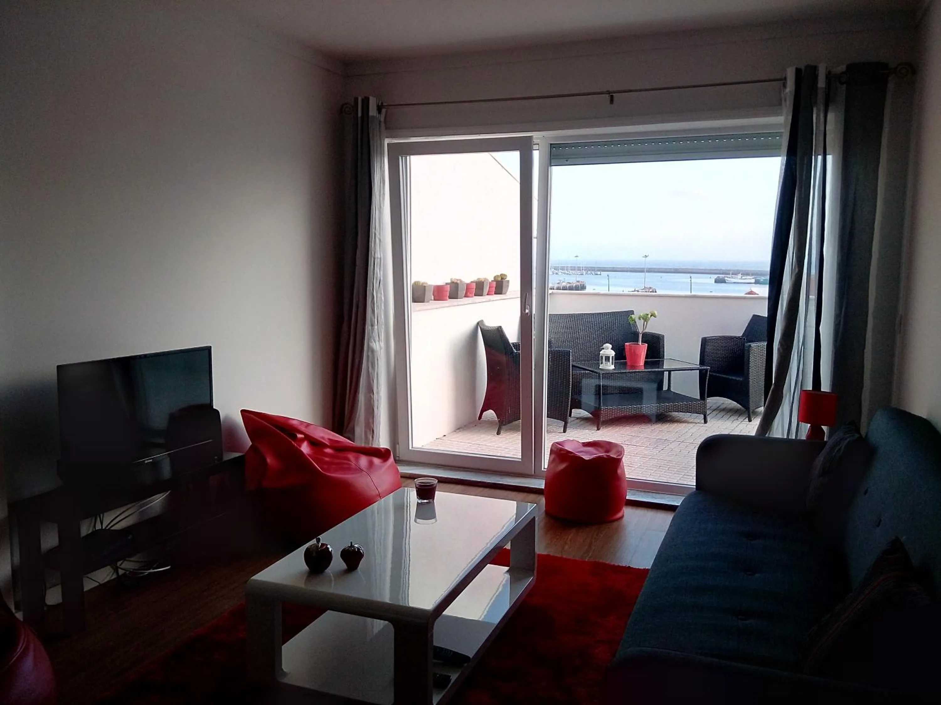 Seating area in Harbour Views Penthouse