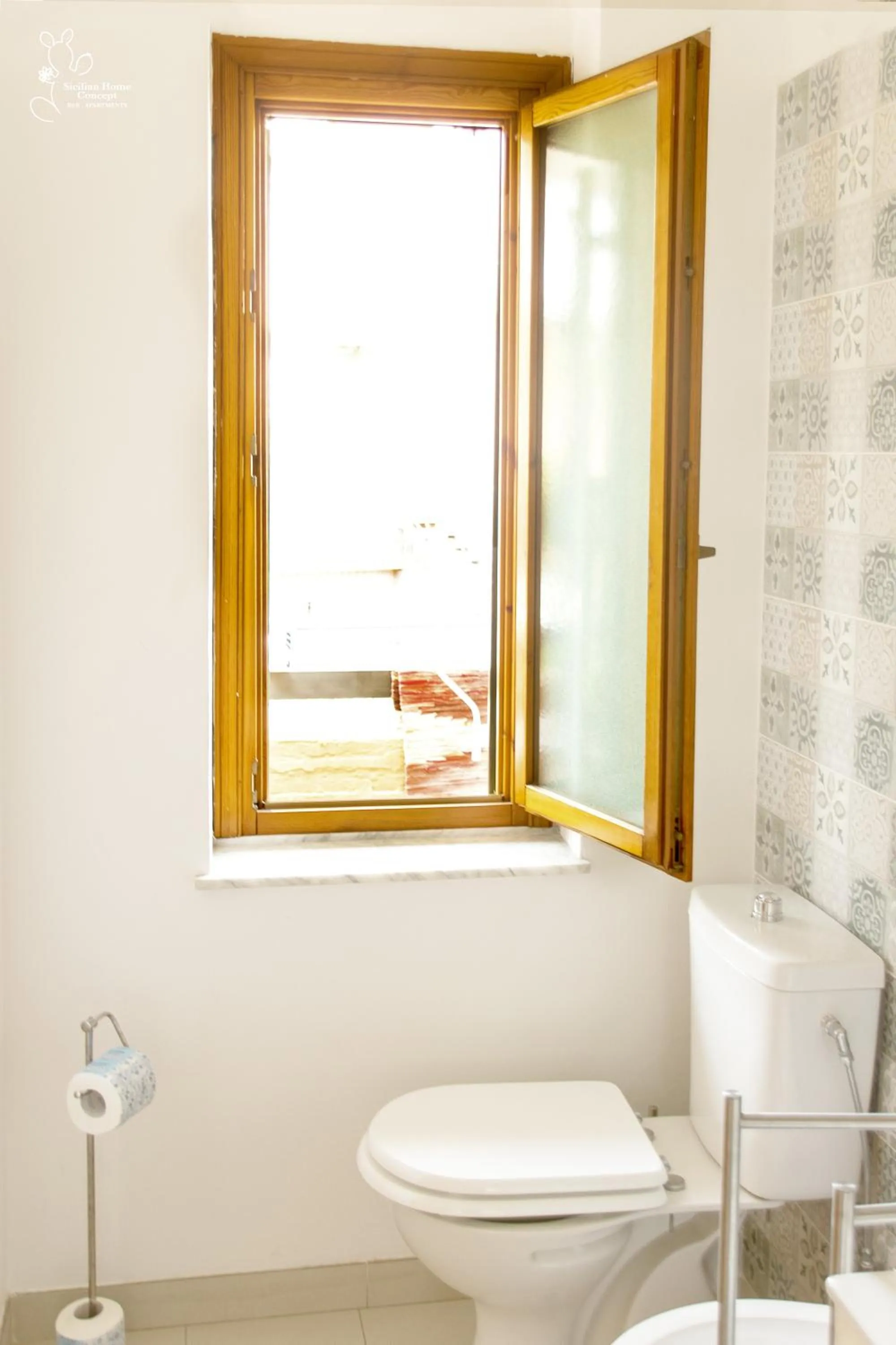 Toilet in Sicilian Home