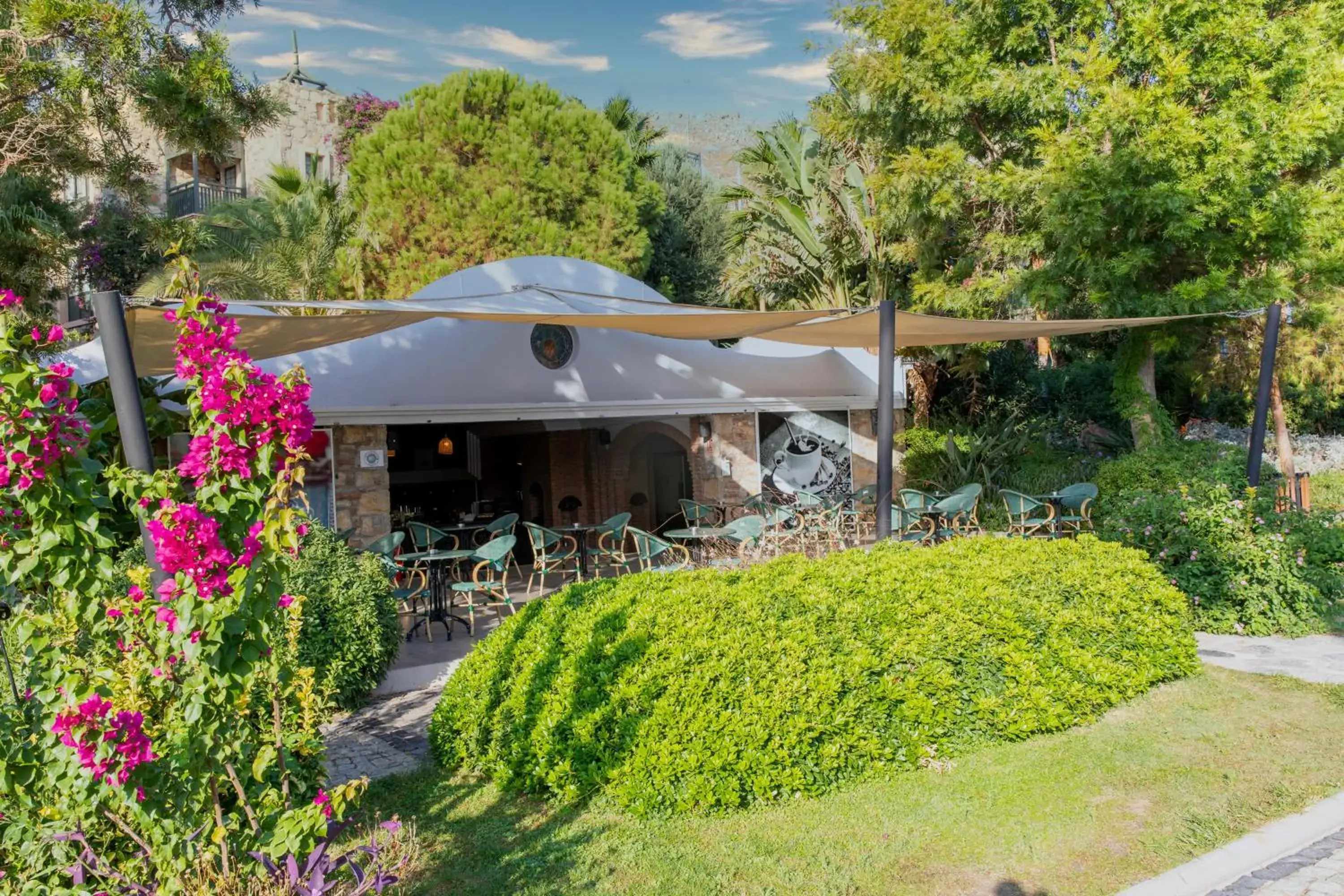 Lounge or bar in Selectum Collection Bodrum Lounge or bar in Selectum Collection Bodrum