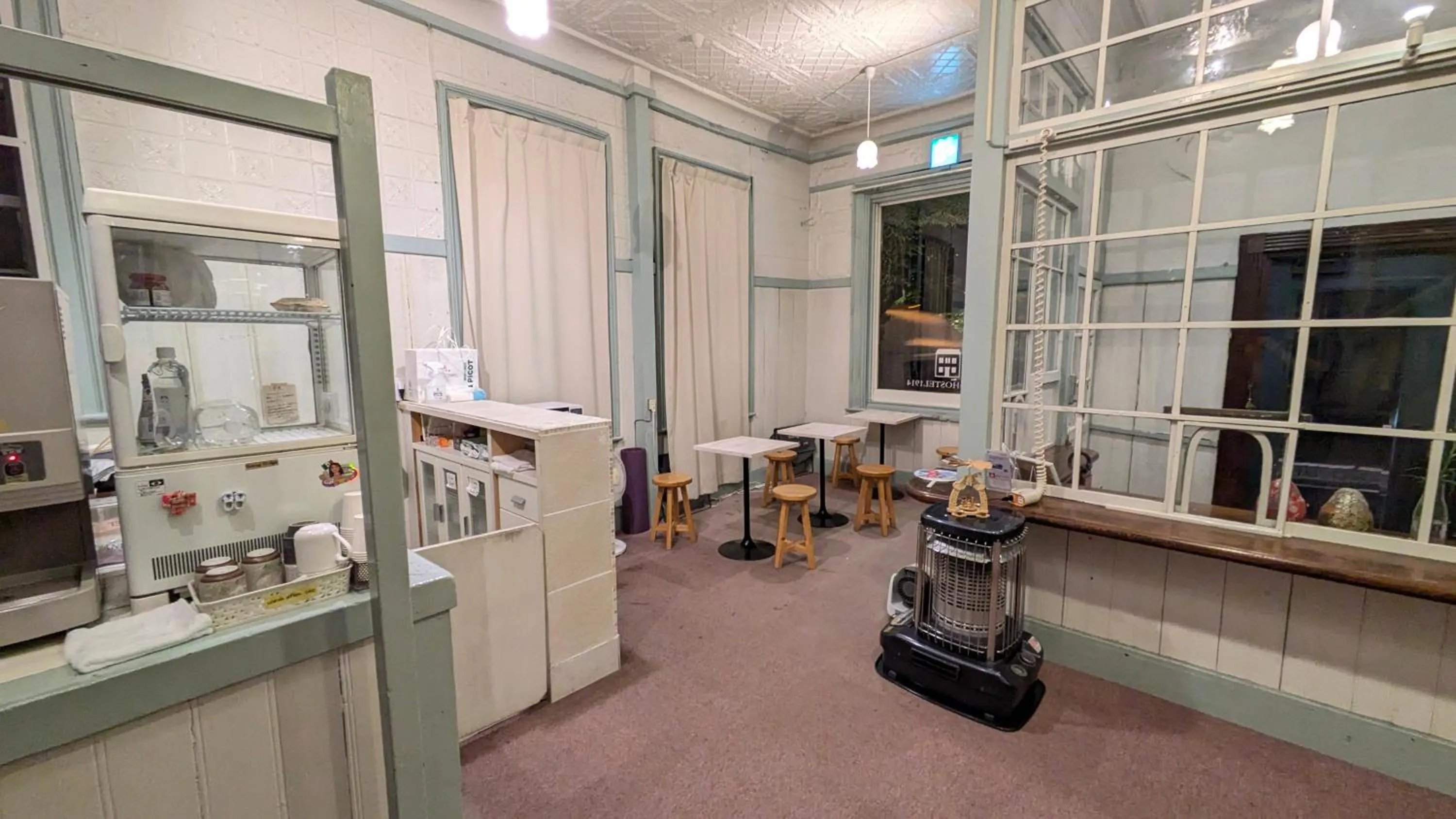 Communal lounge/ TV room in HakoneHOSTEL1914