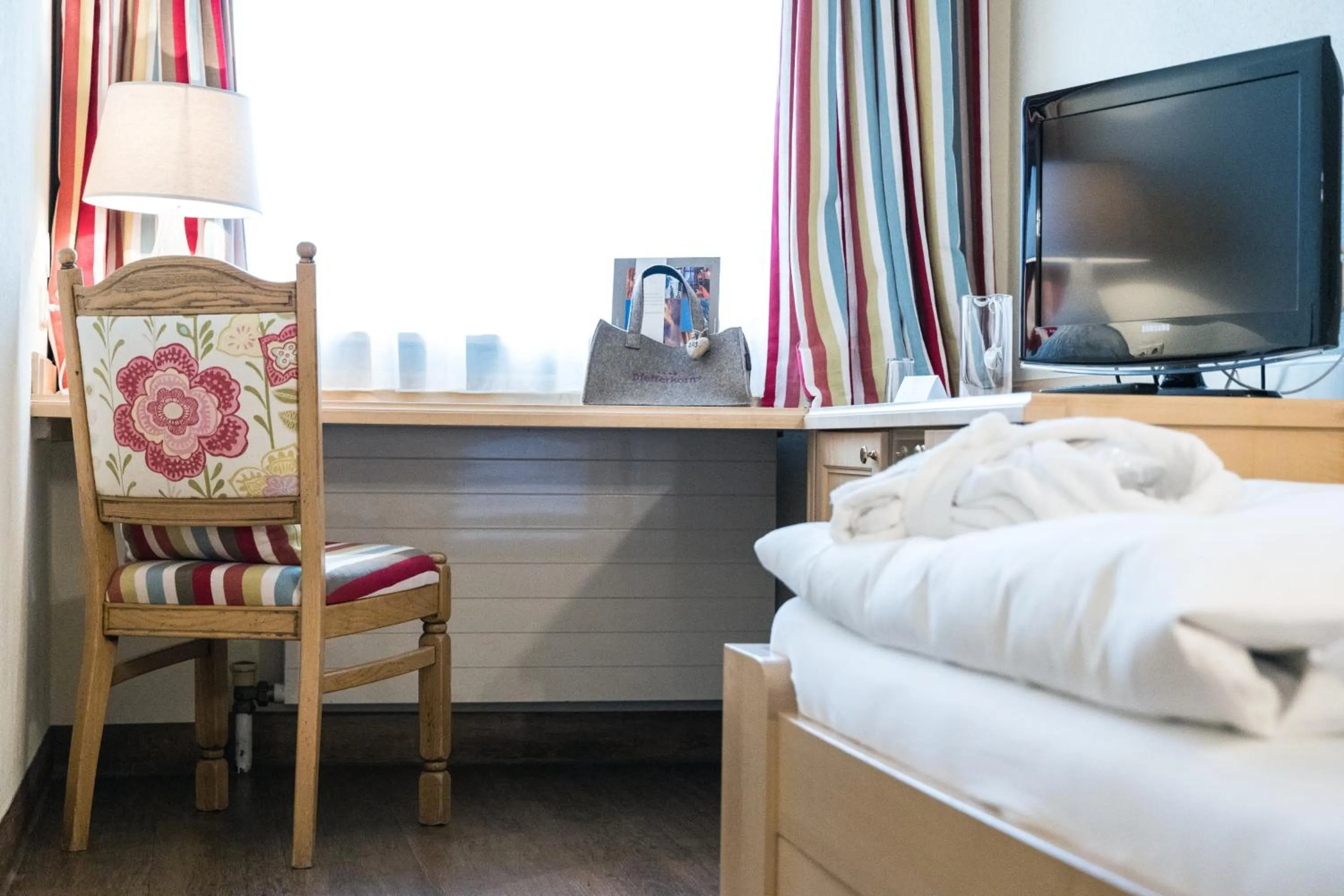 Photo of the whole room, Bed in Pfefferkorn's Hotel