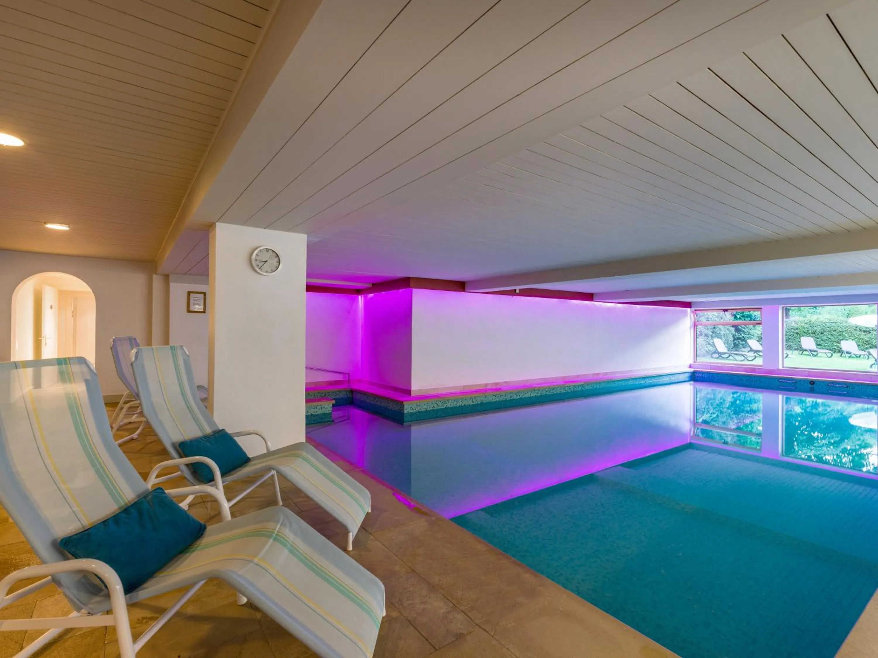 Swimming pool in Sporthotel Austria