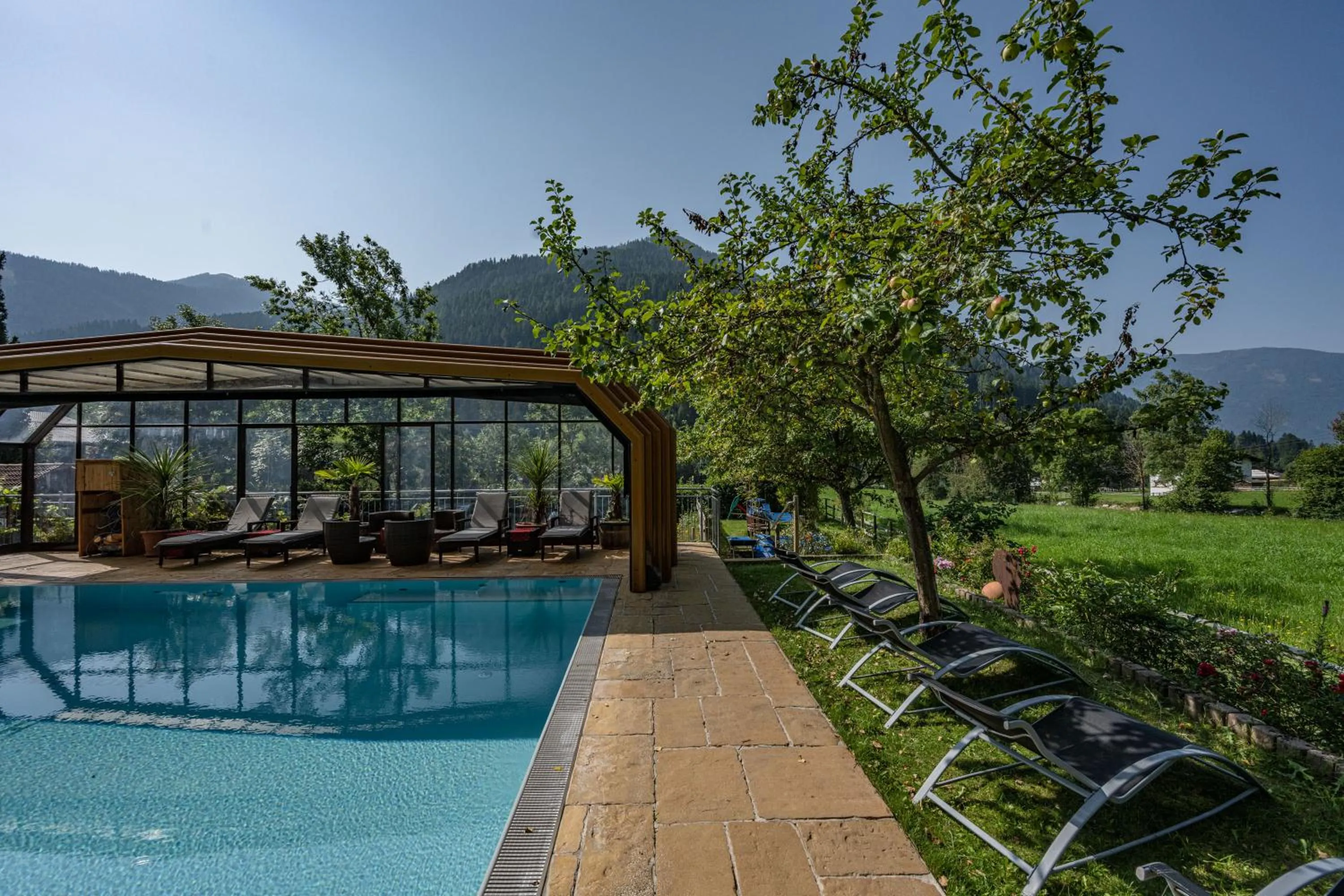 Swimming pool in Genusshotel Almrausch