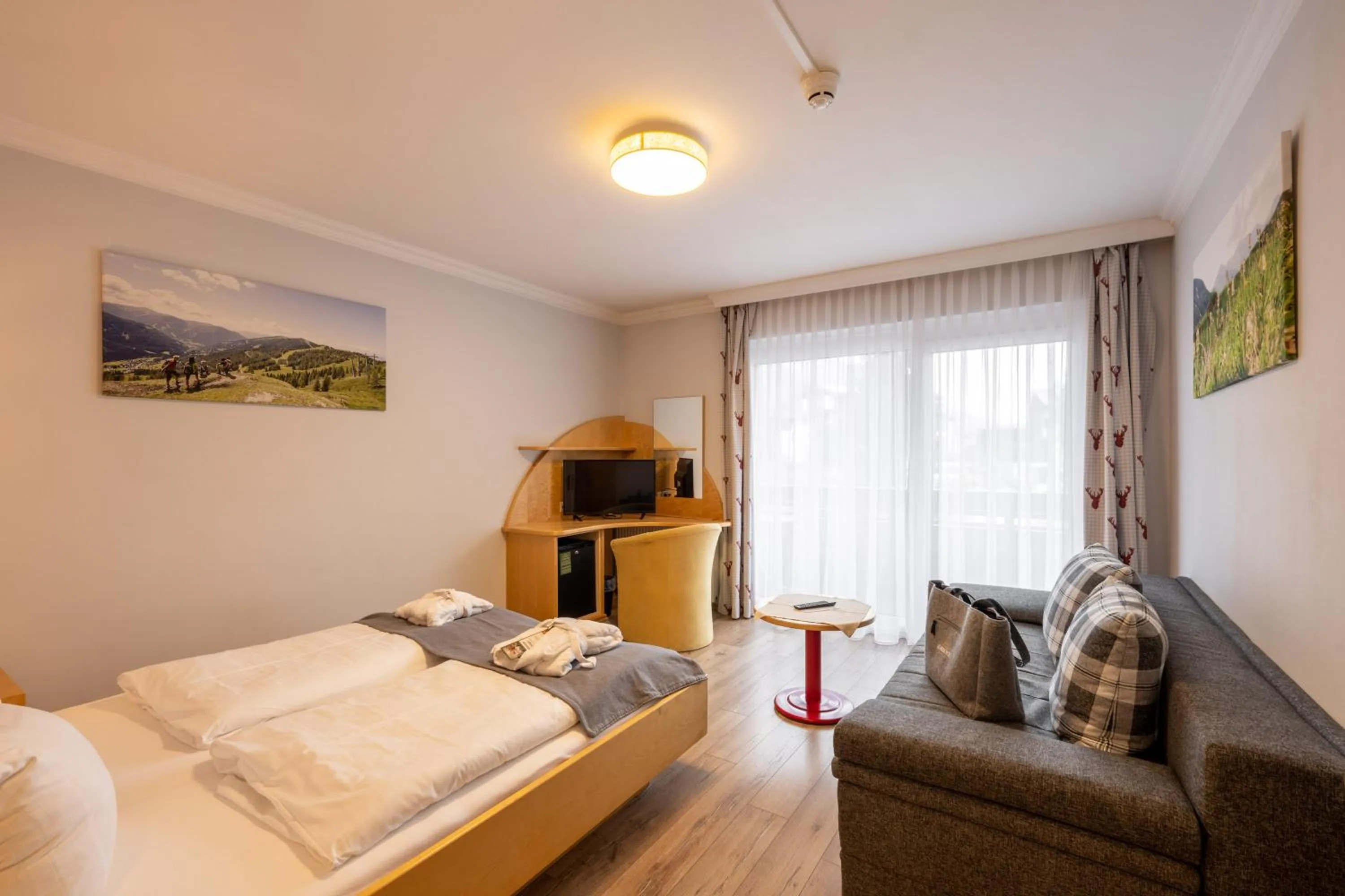 Bed in Genusshotel Almrausch