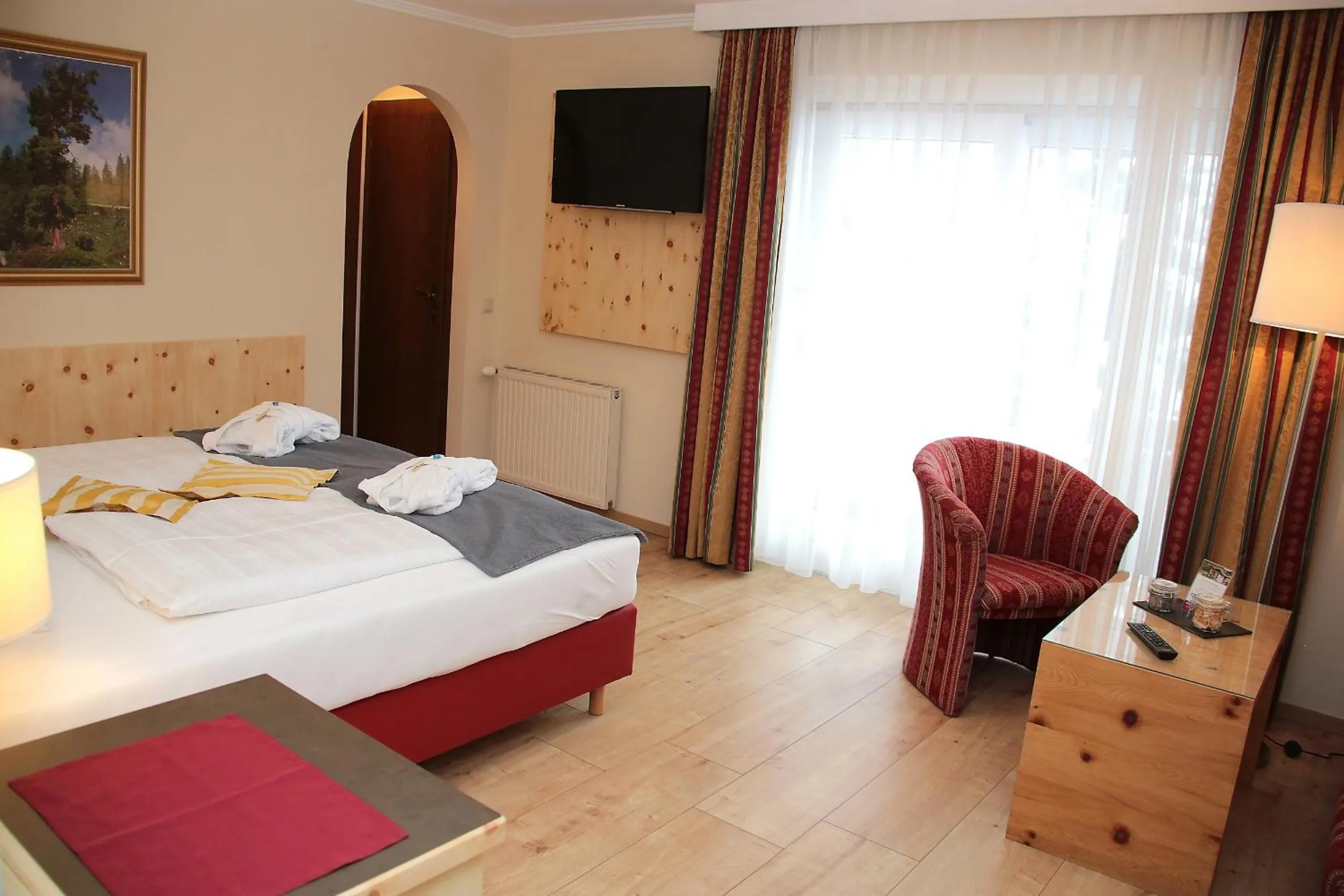 Bed in Genusshotel Almrausch