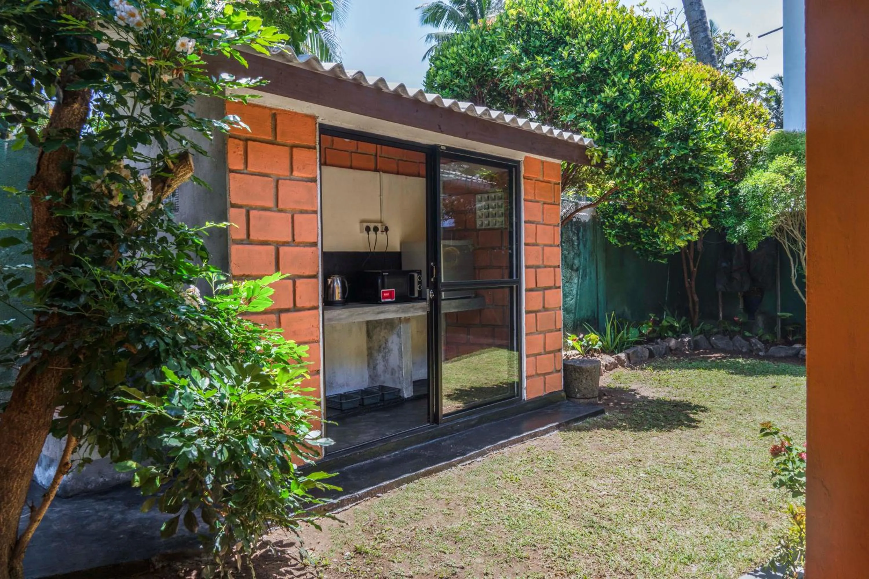 Kitchen or kitchenette in The CatiPe Lodge