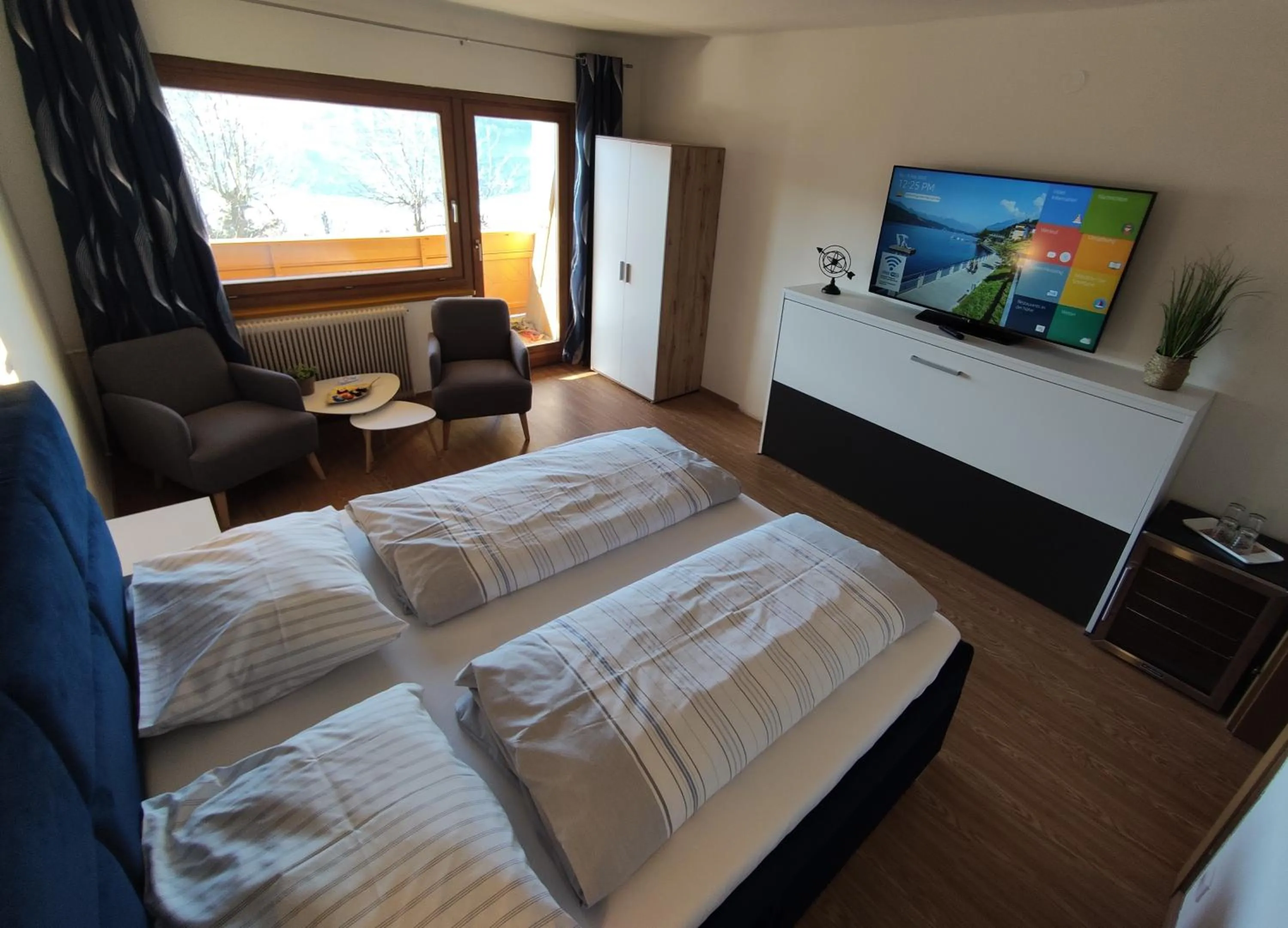 Photo of the whole room, Bed in Pension zum Mühlrad