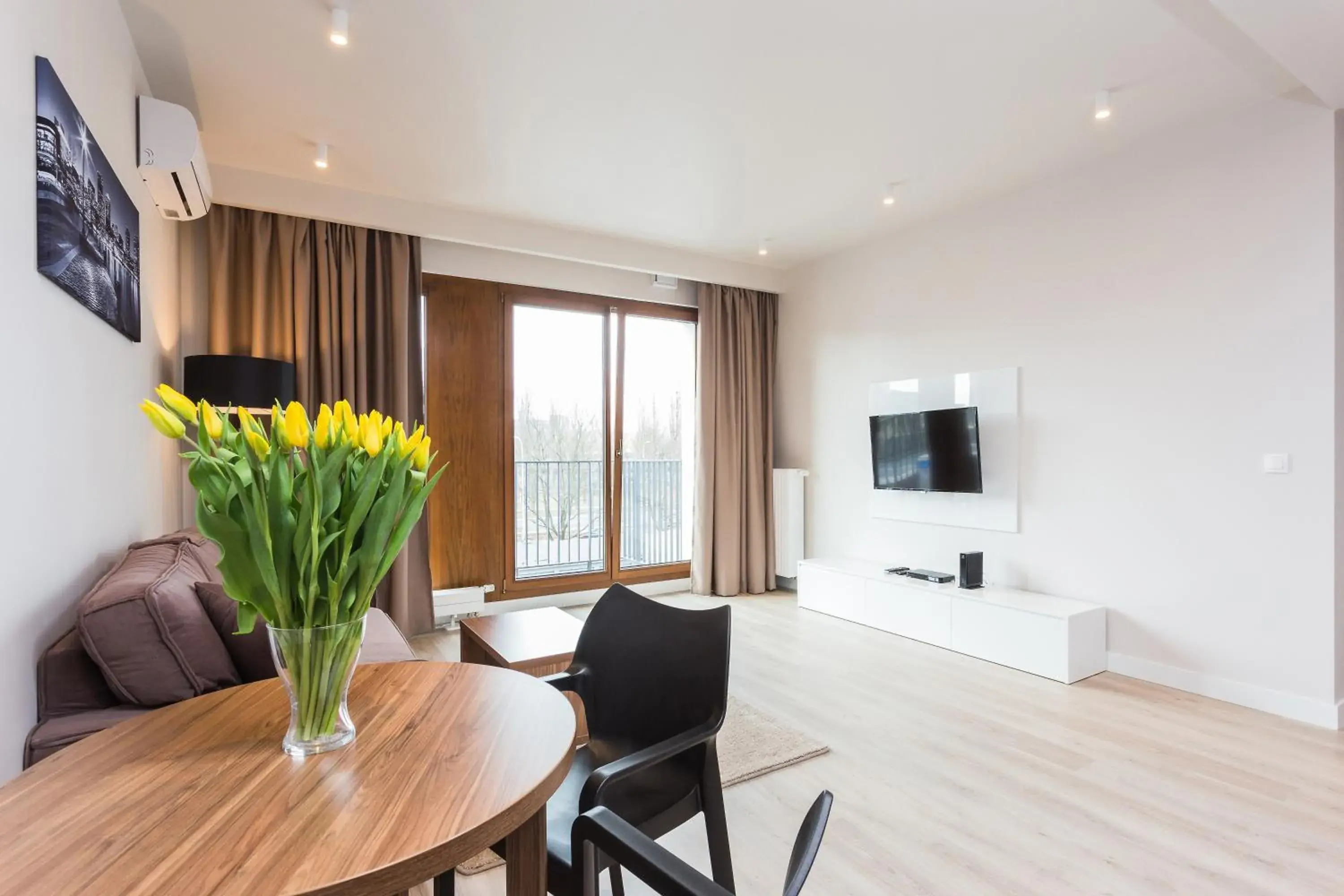 Photo of the whole room in Platinum Residence Mokotów Photo of the whole room in Platinum Residence Mokotów