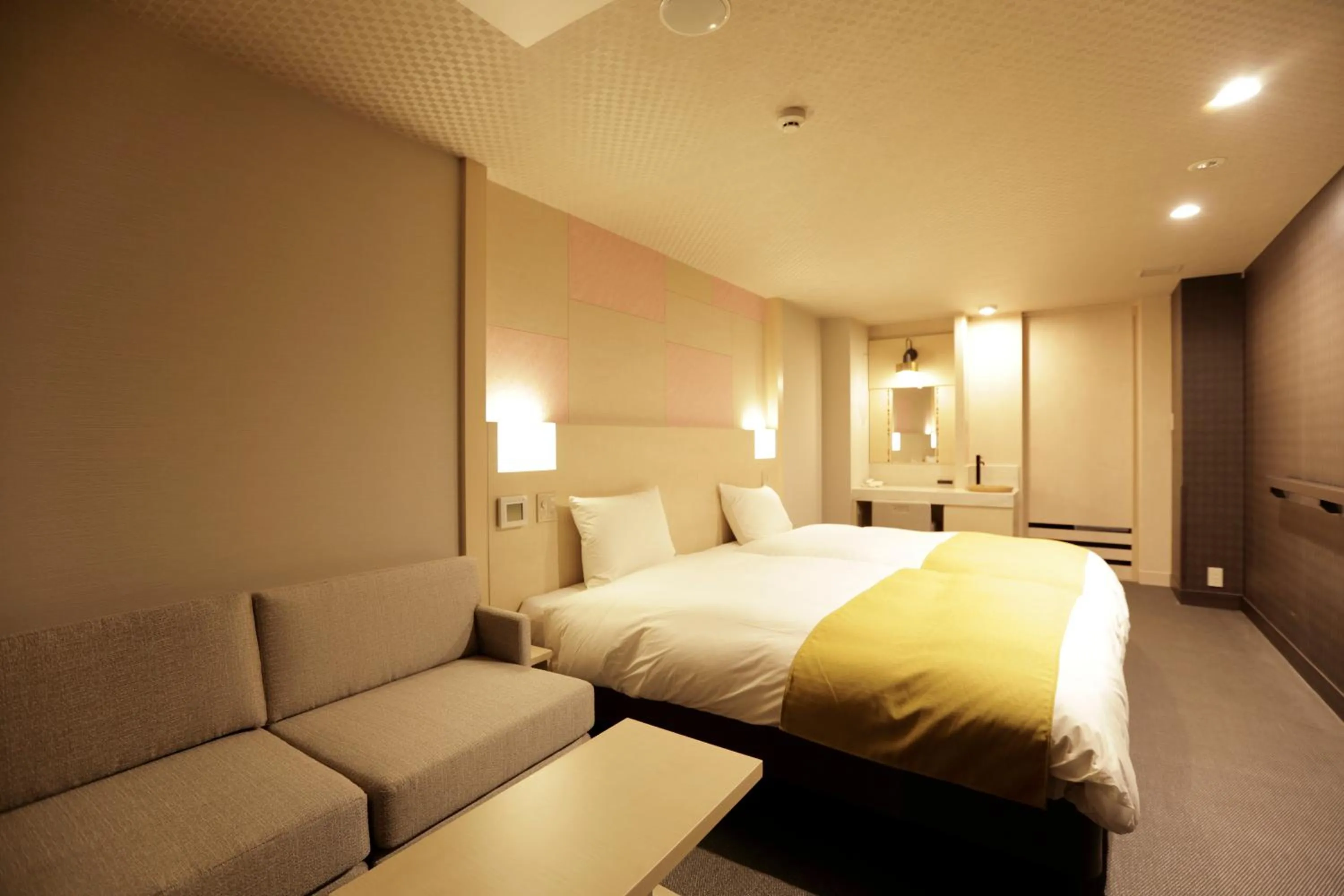 Bed in Tsukino Yado Sara