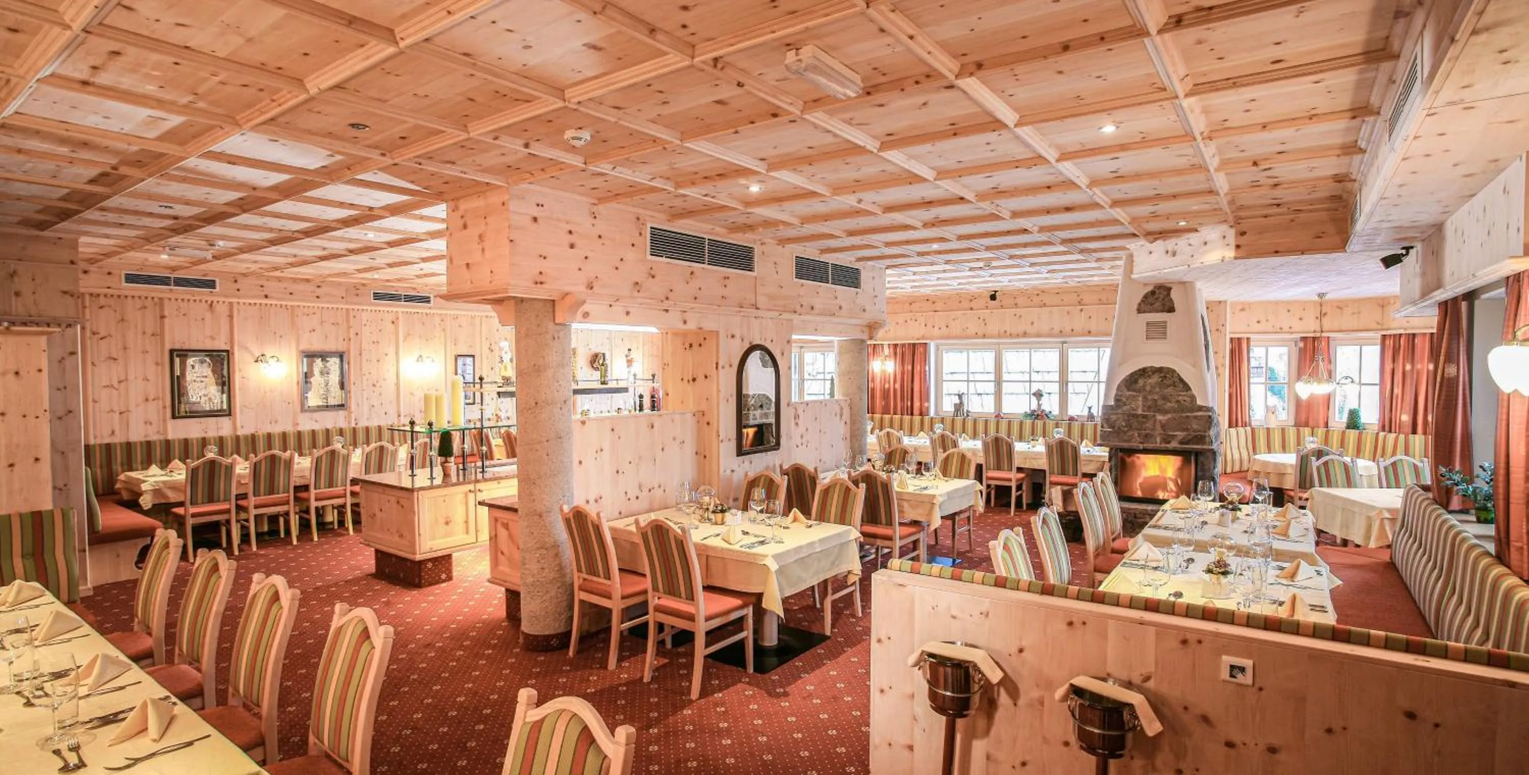 Restaurant/places to eat in Hotel Silbertal