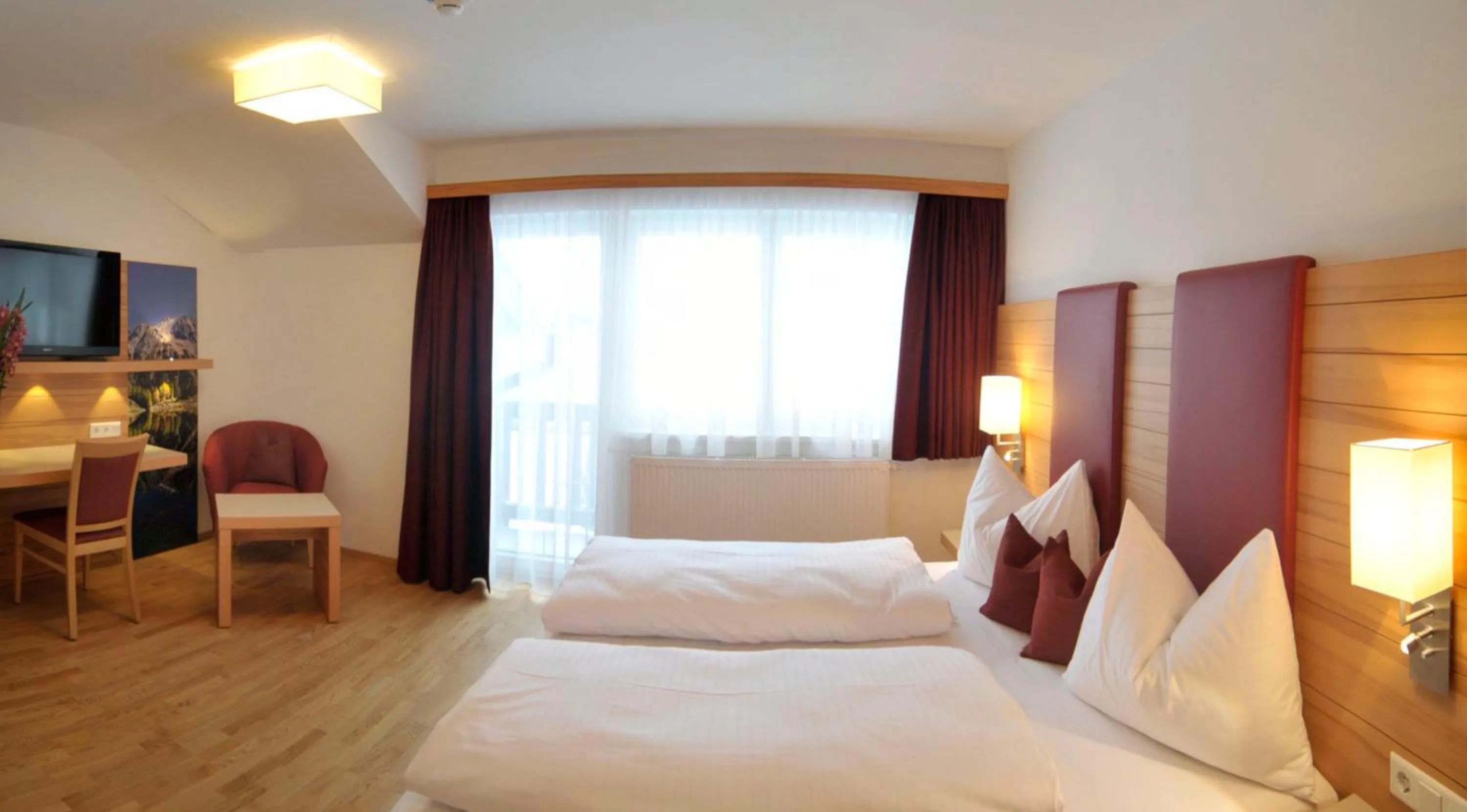 Bed in Hotel Sonnschupfer